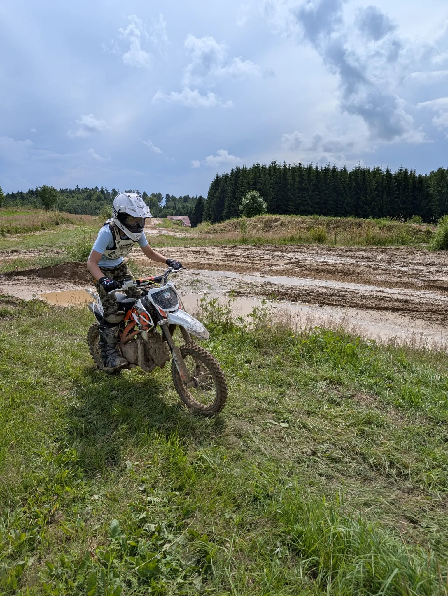 08.07 - 18.07.2025 Obóz rekreacja, survival, motocross w Ogrodnikach