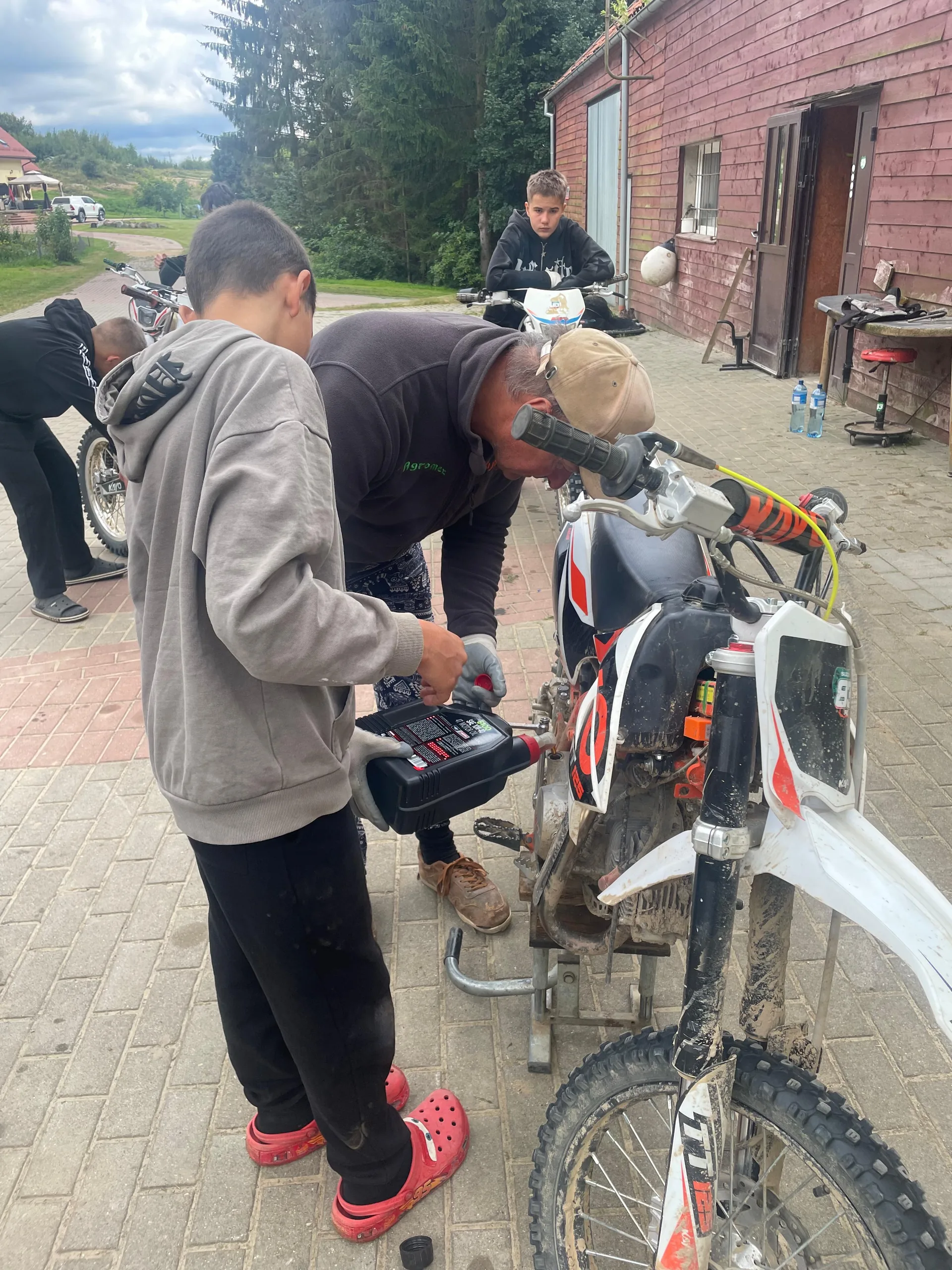 17.08-27.08.2025 Obóz rekreacja, survival, motocross