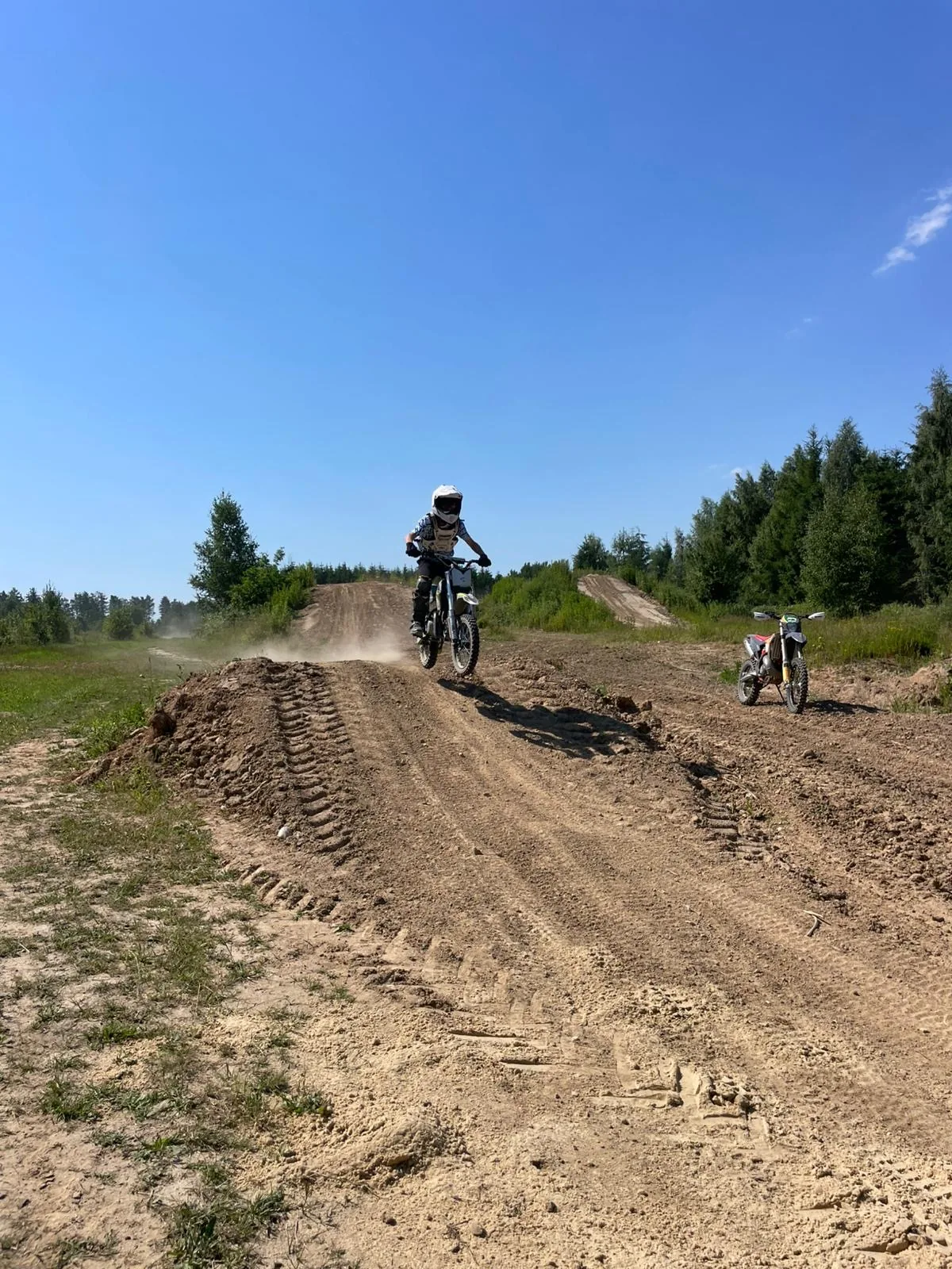 28.06 - 08.07.2025 Obóz rekreacja, survival, motocross w Ogrodnikach