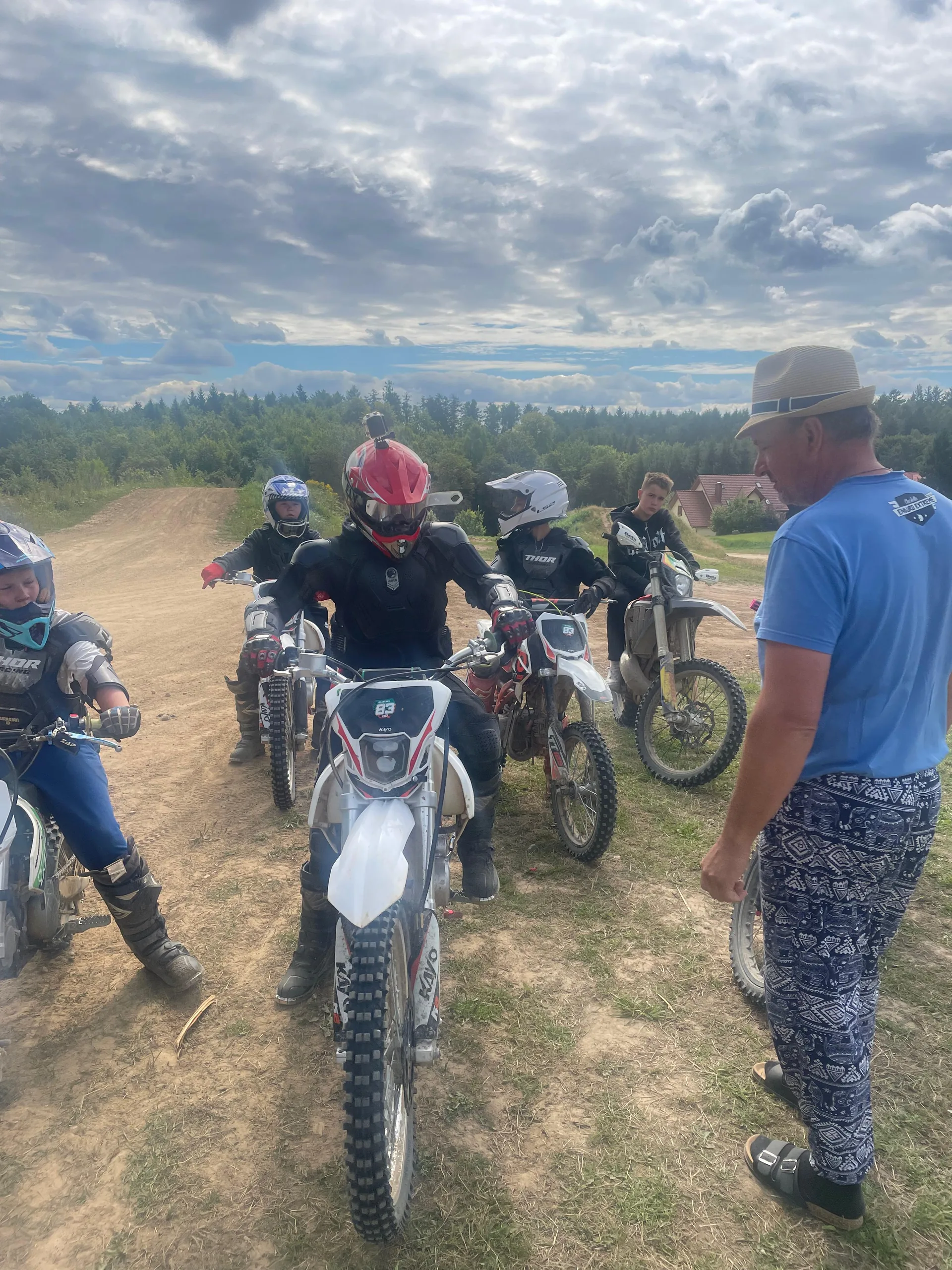 17.08-27.08.2025 Obóz rekreacja, survival, motocross