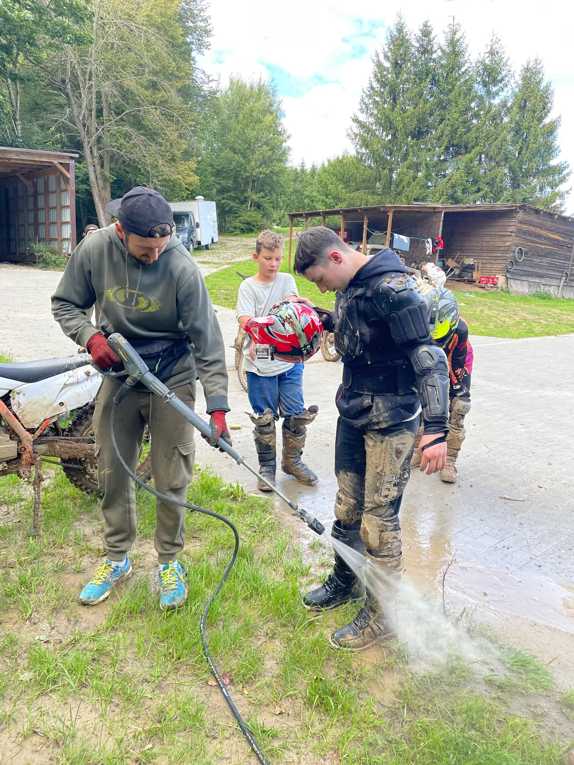 17.08-27.08.2025 Obóz rekreacja, survival, motocross