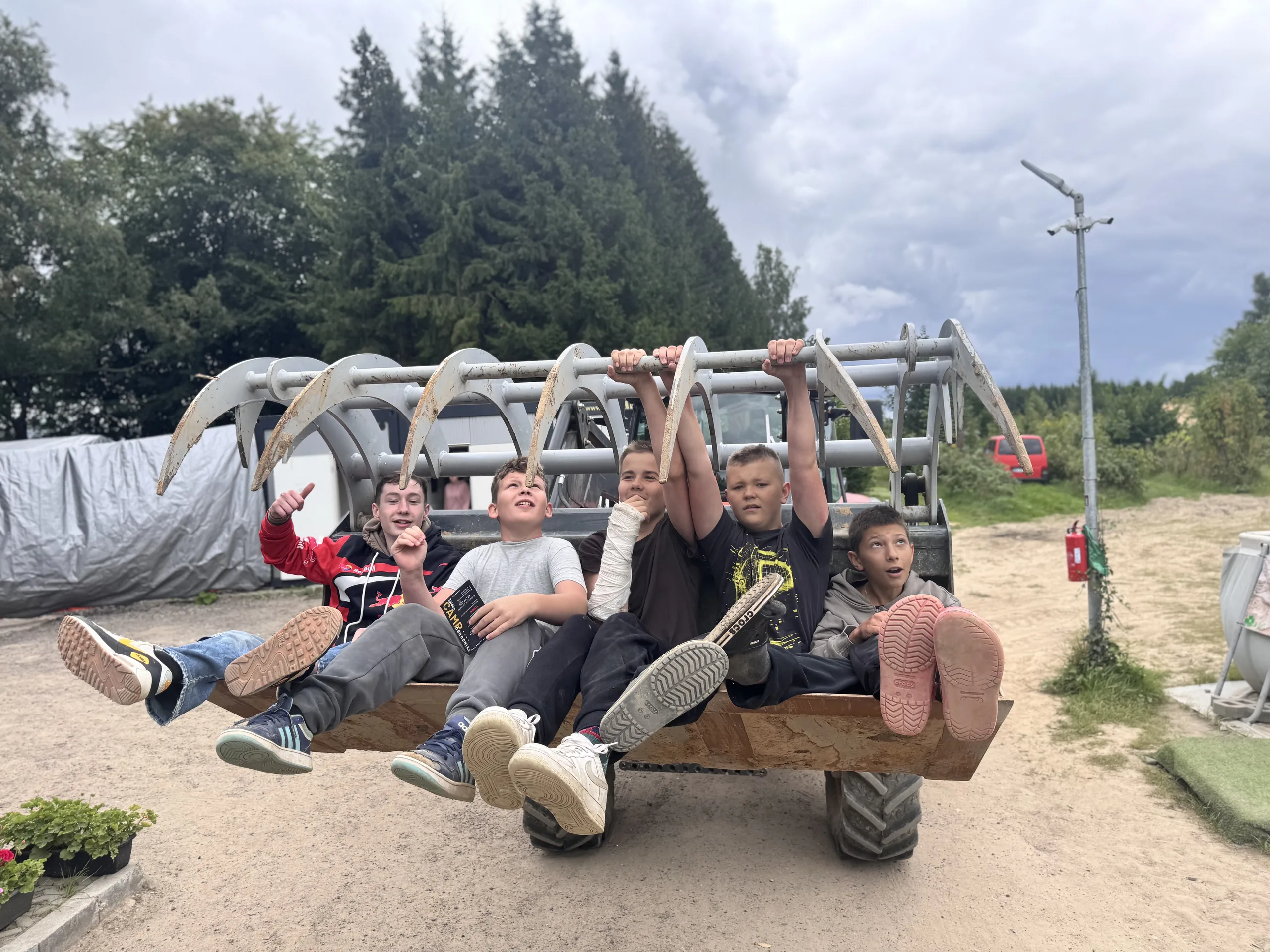 17.08-27.08.2025 Obóz rekreacja, survival, motocross