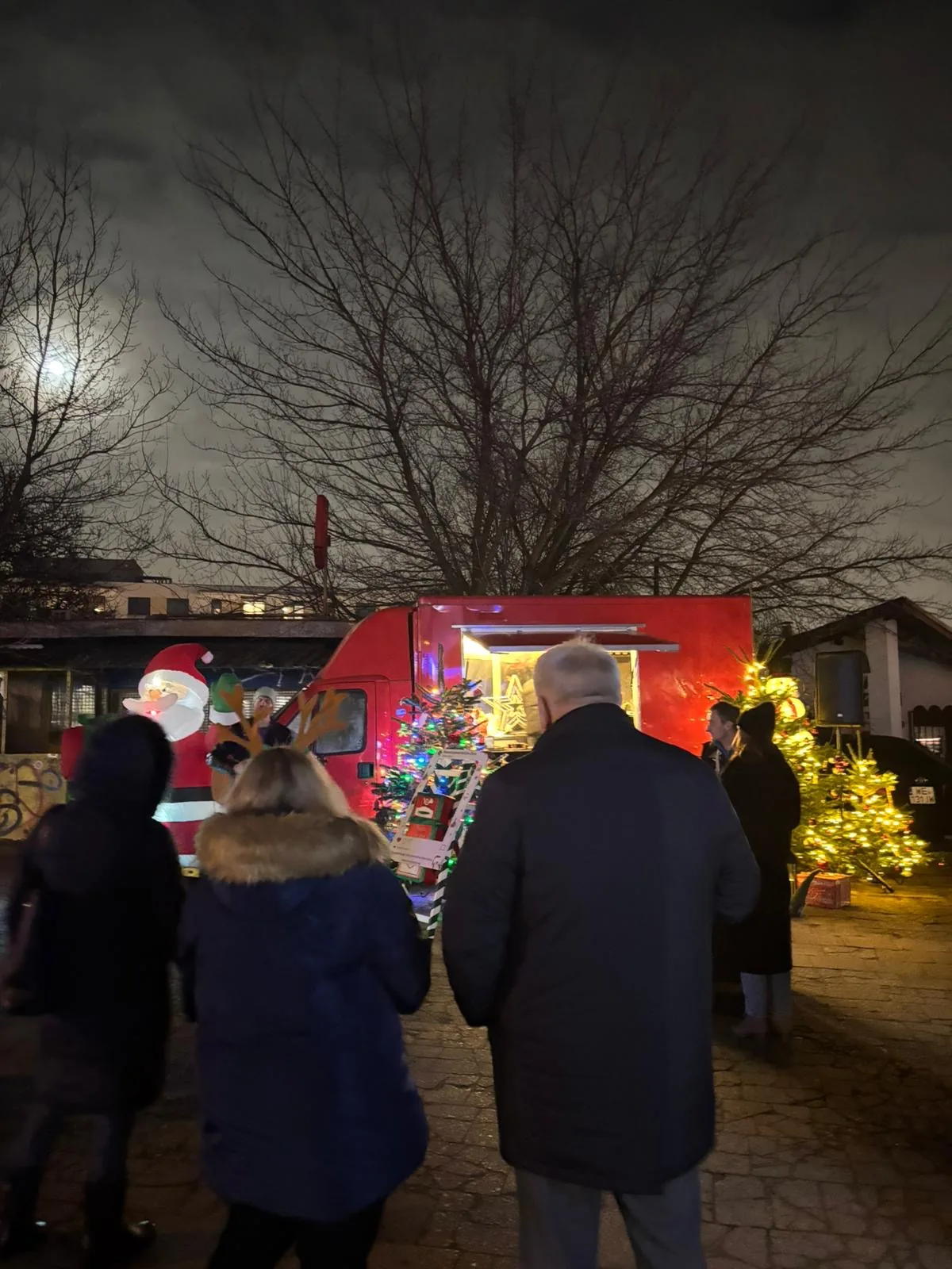 03.12 i 05.12.2025 Świąteczne podwórka Warszawy
