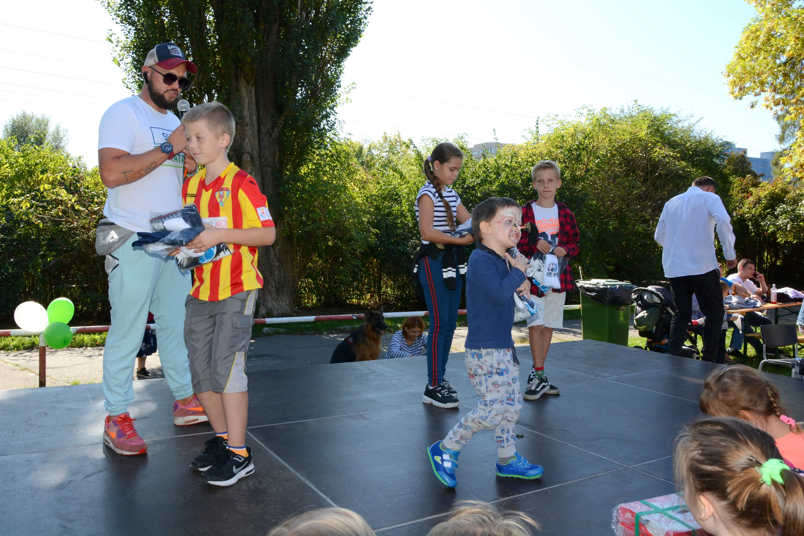 22.09.2019 Piknik Sąsiedzki na Rakowcu oraz 10-lecie Stowarzyszenia Na Całe Życie