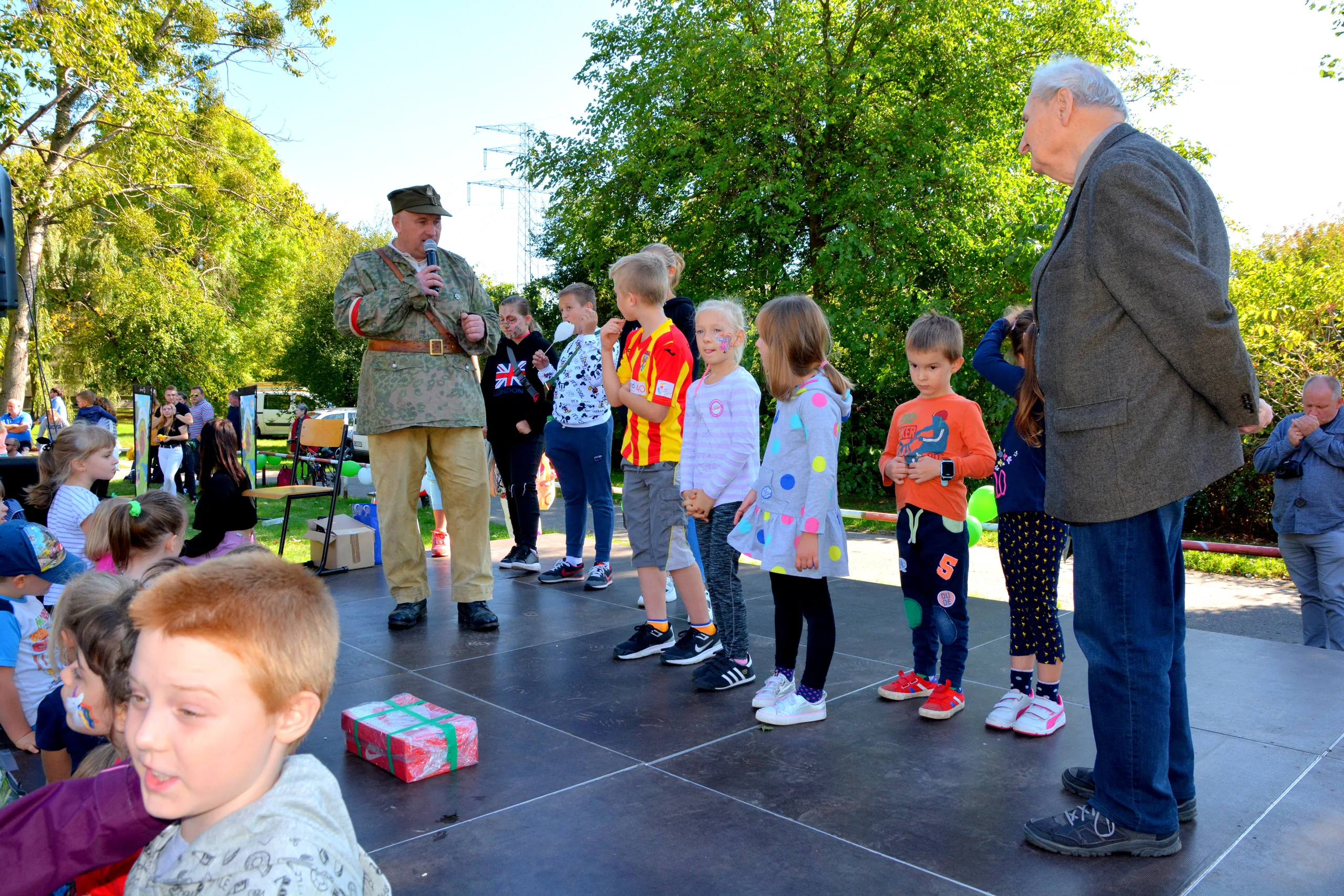 22.09.2019 Piknik Sąsiedzki na Rakowcu oraz 10-lecie Stowarzyszenia Na Całe Życie