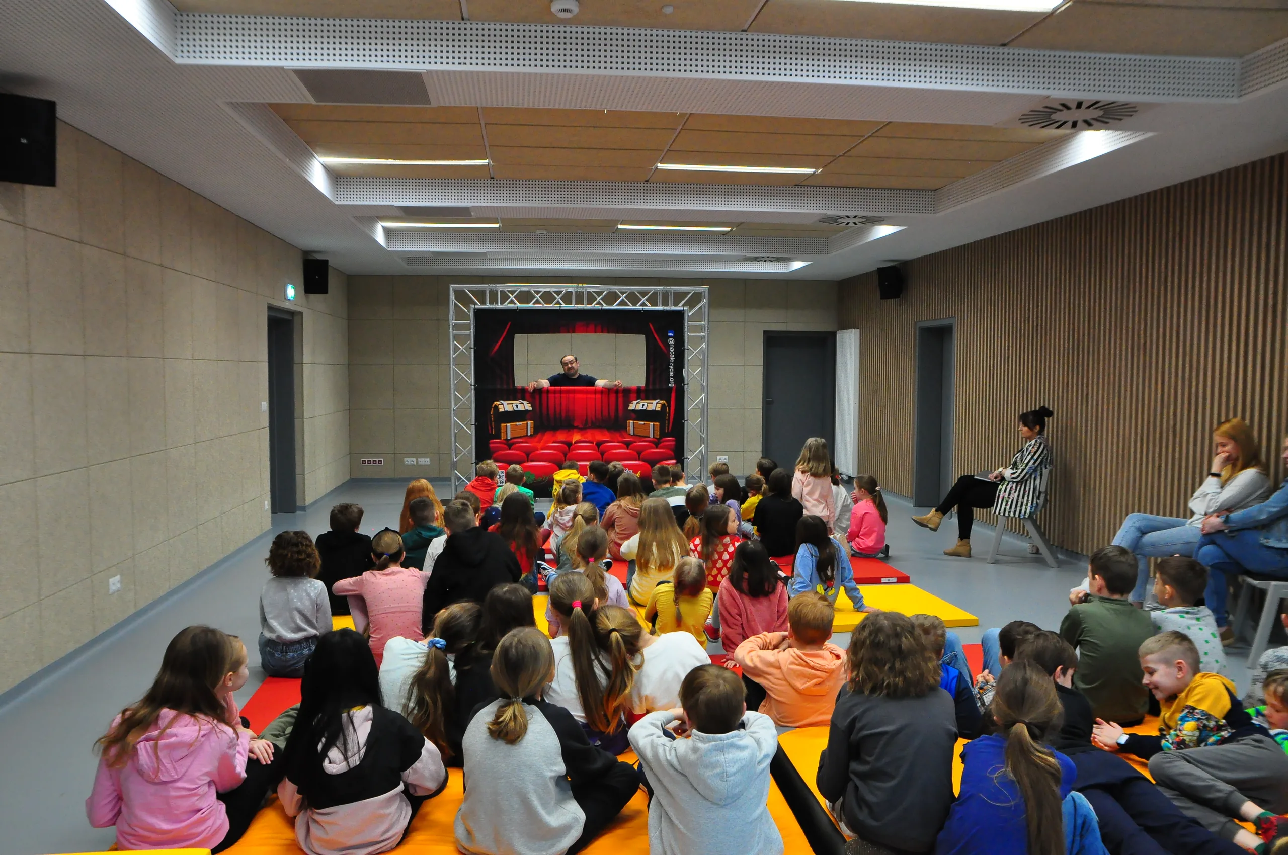 17.04.2023 Sztuka w przestrzeni publicznej - spektakle edukacyjne