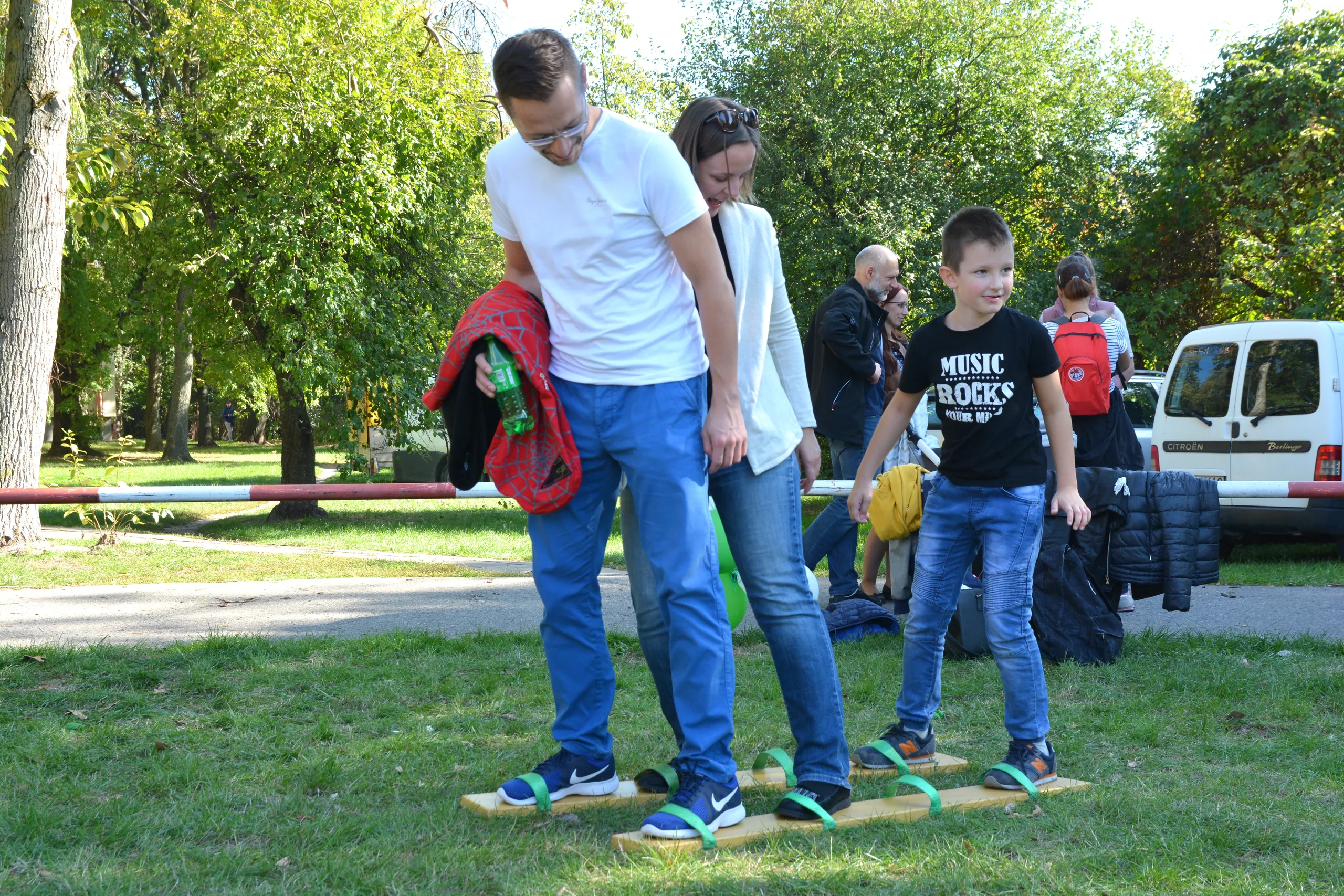 22.09.2019 Piknik Sąsiedzki na Rakowcu oraz 10-lecie Stowarzyszenia Na Całe Życie