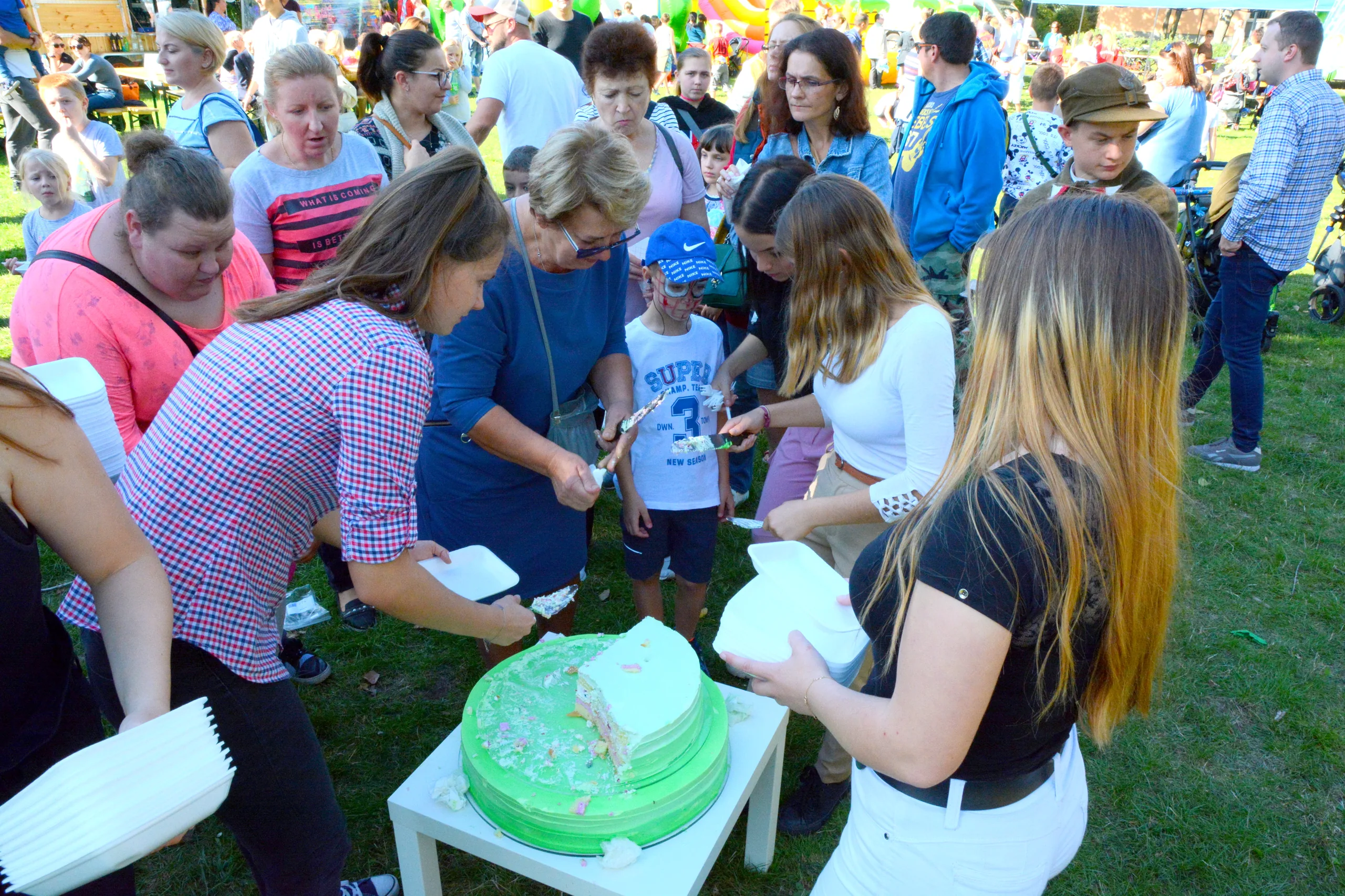 22.09.2019 Piknik Sąsiedzki na Rakowcu oraz 10-lecie Stowarzyszenia Na Całe Życie
