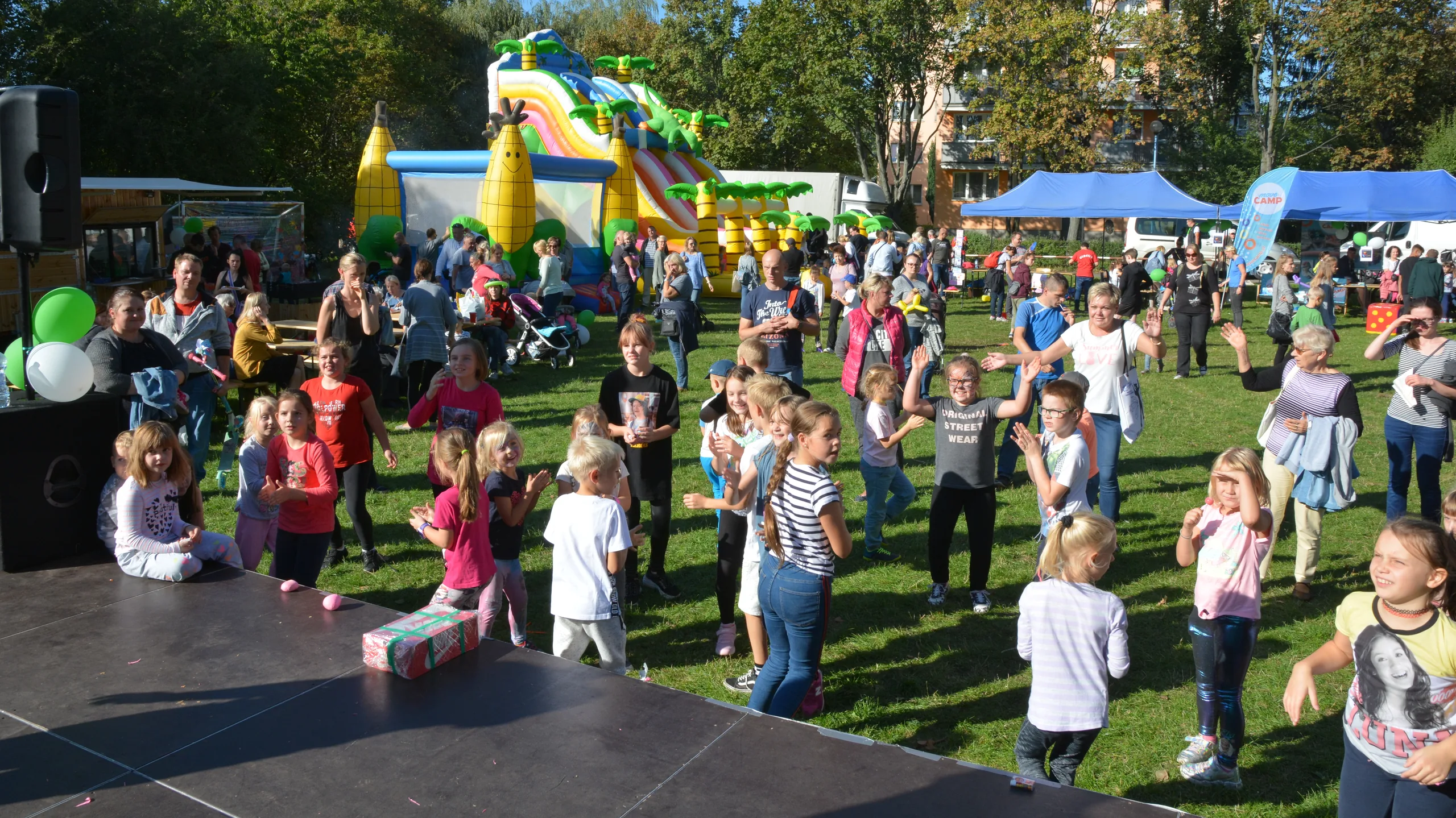 22.09.2019 Piknik Sąsiedzki na Rakowcu oraz 10-lecie Stowarzyszenia Na Całe Życie