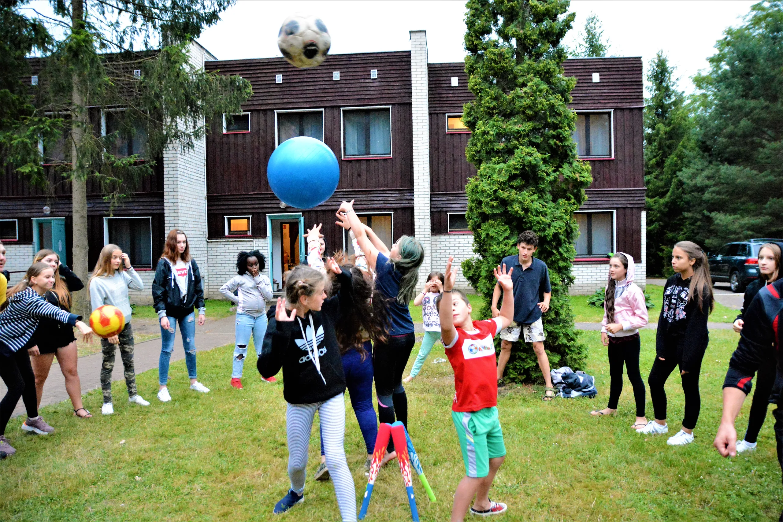 03.07 - 13.07.2019 Obóz rekreacyjno - sportowy w Sarnówku