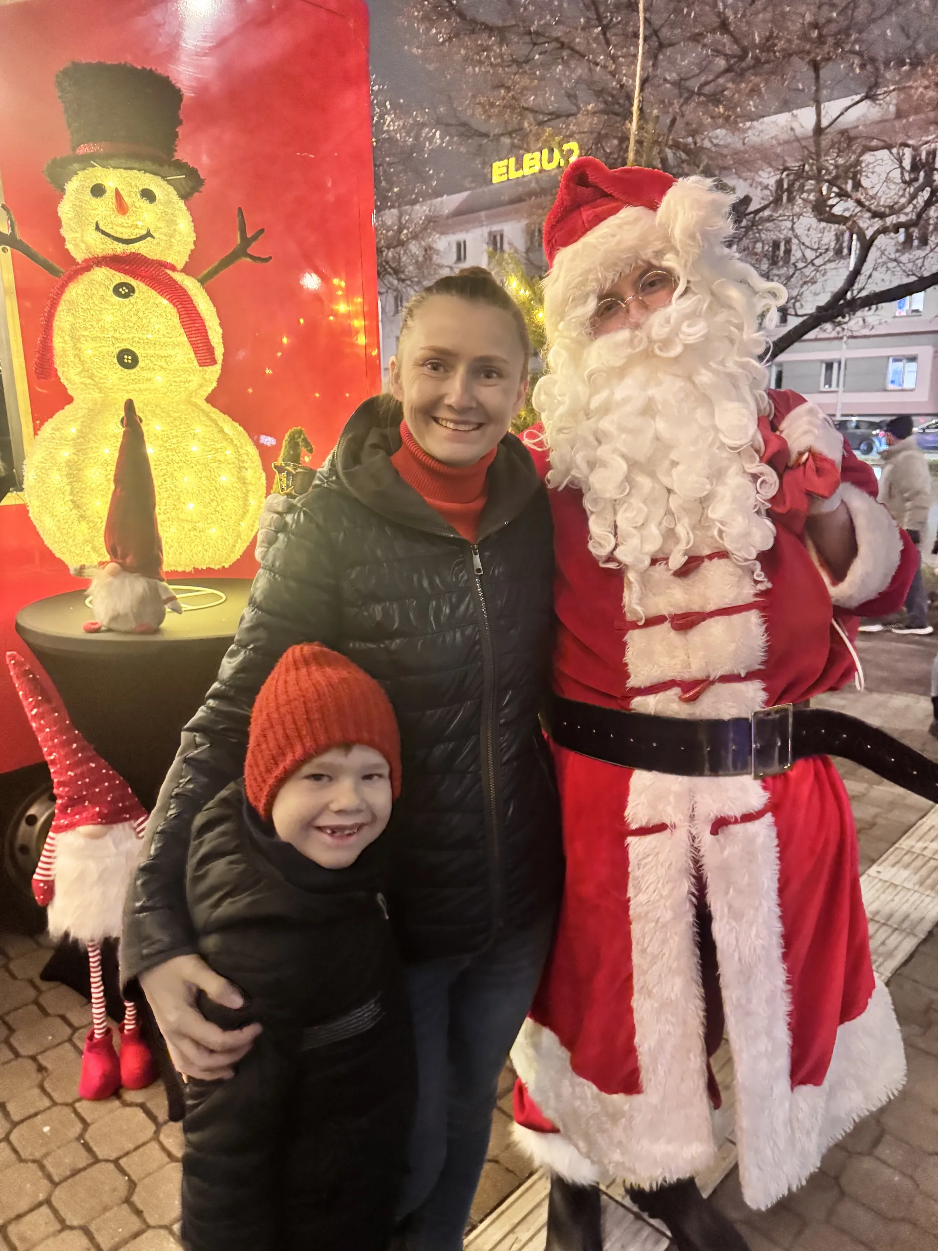 03.12 i 05.12.2025 Świąteczne podwórka Warszawy