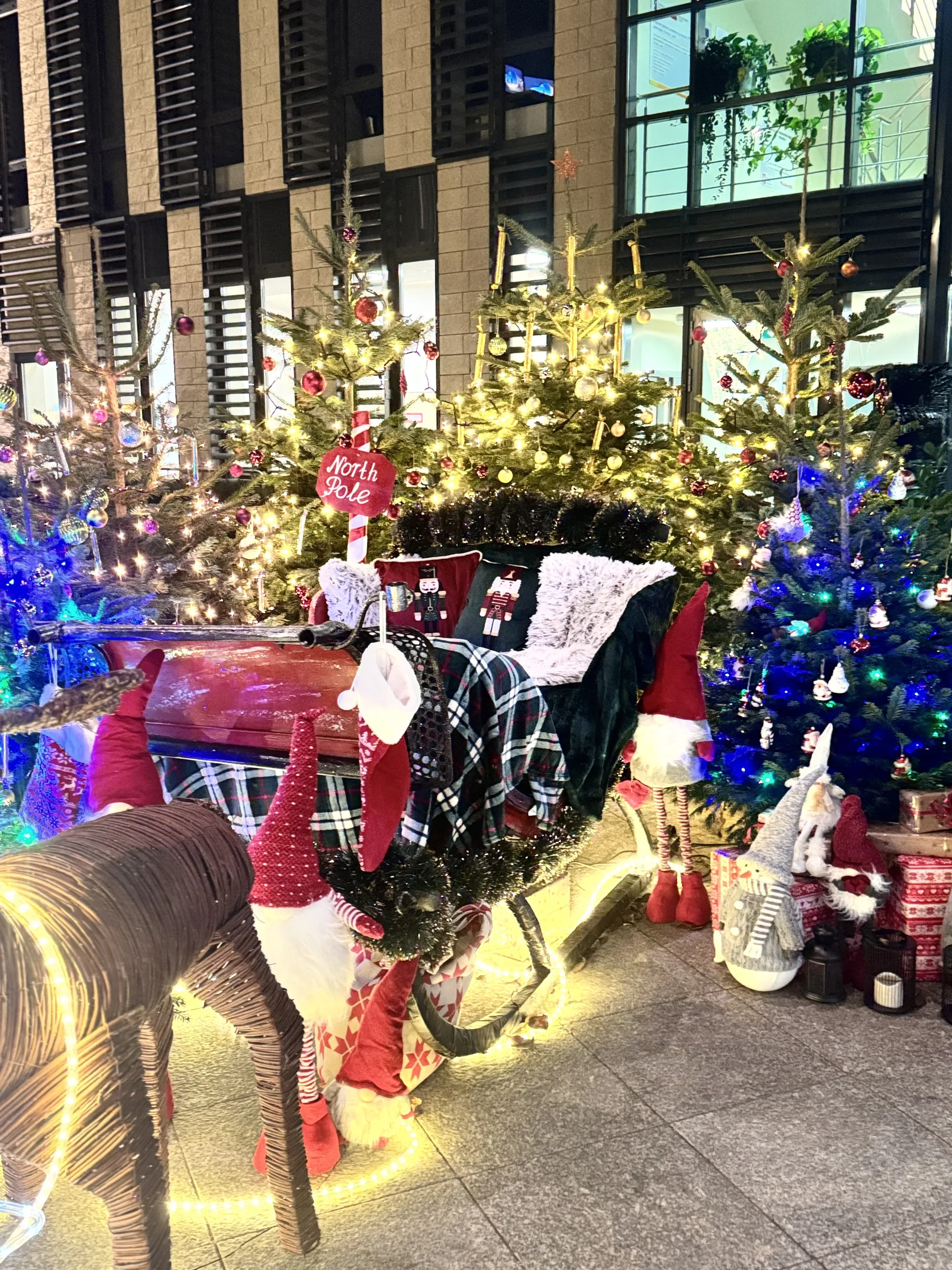 06.12.2025 Spotkanie Świąteczne w GOPS Michałowice w ramach Mikołajkowej Niespodzianki
