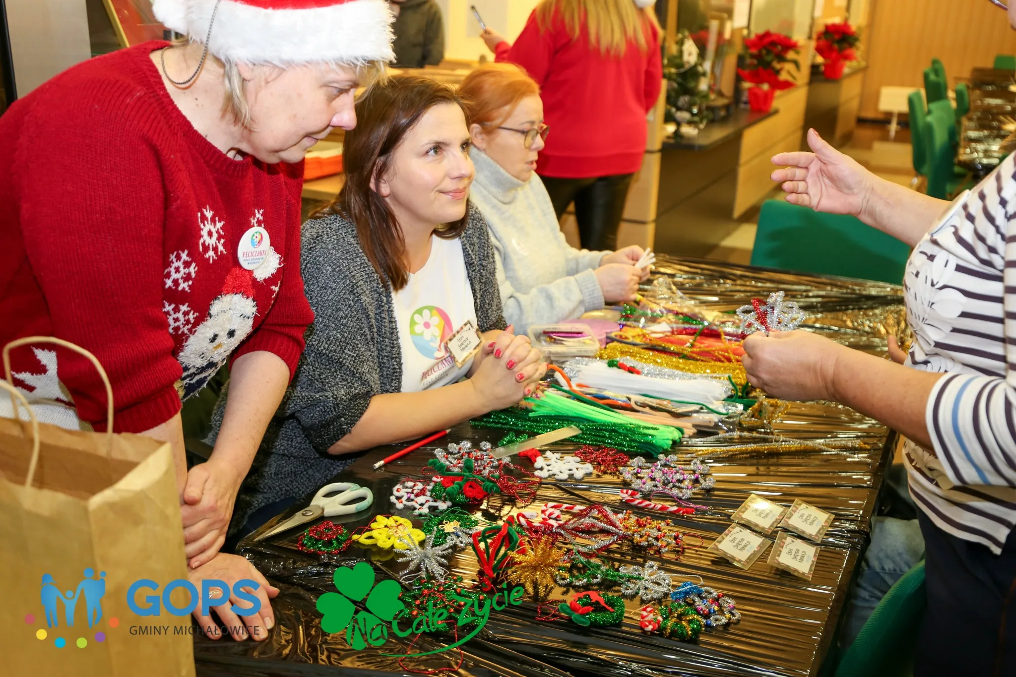 07.12.2024 Spotkanie Świąteczne w GOPS Michałowice w ramach Mikołajkowej Niespodzianki