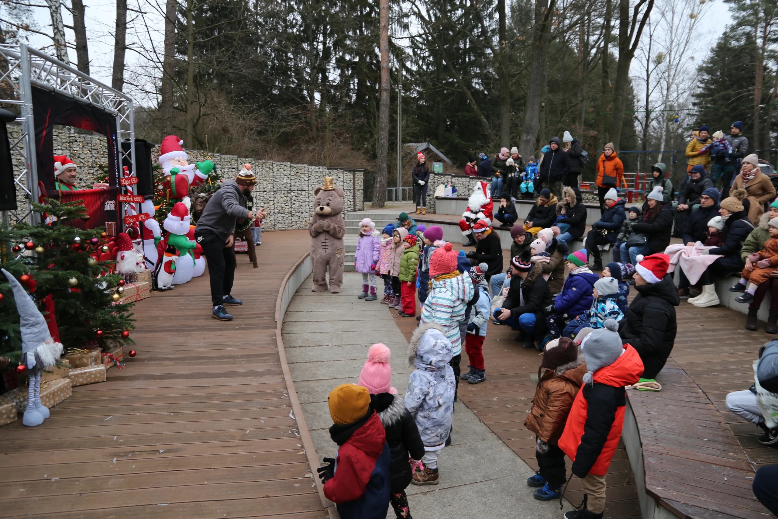 14.12.2024 Świąteczna Impreza w Parku Kultury w Powsinie
