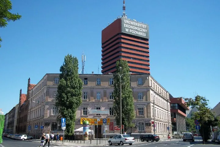 10.07 - 23.07.2010 Obóz rekreacyjny z elementami sportu w Sierakowie