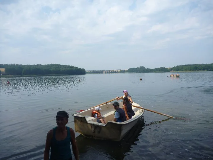 10.07 - 23.07.2010 Obóz rekreacyjny z elementami sportu w Sierakowie