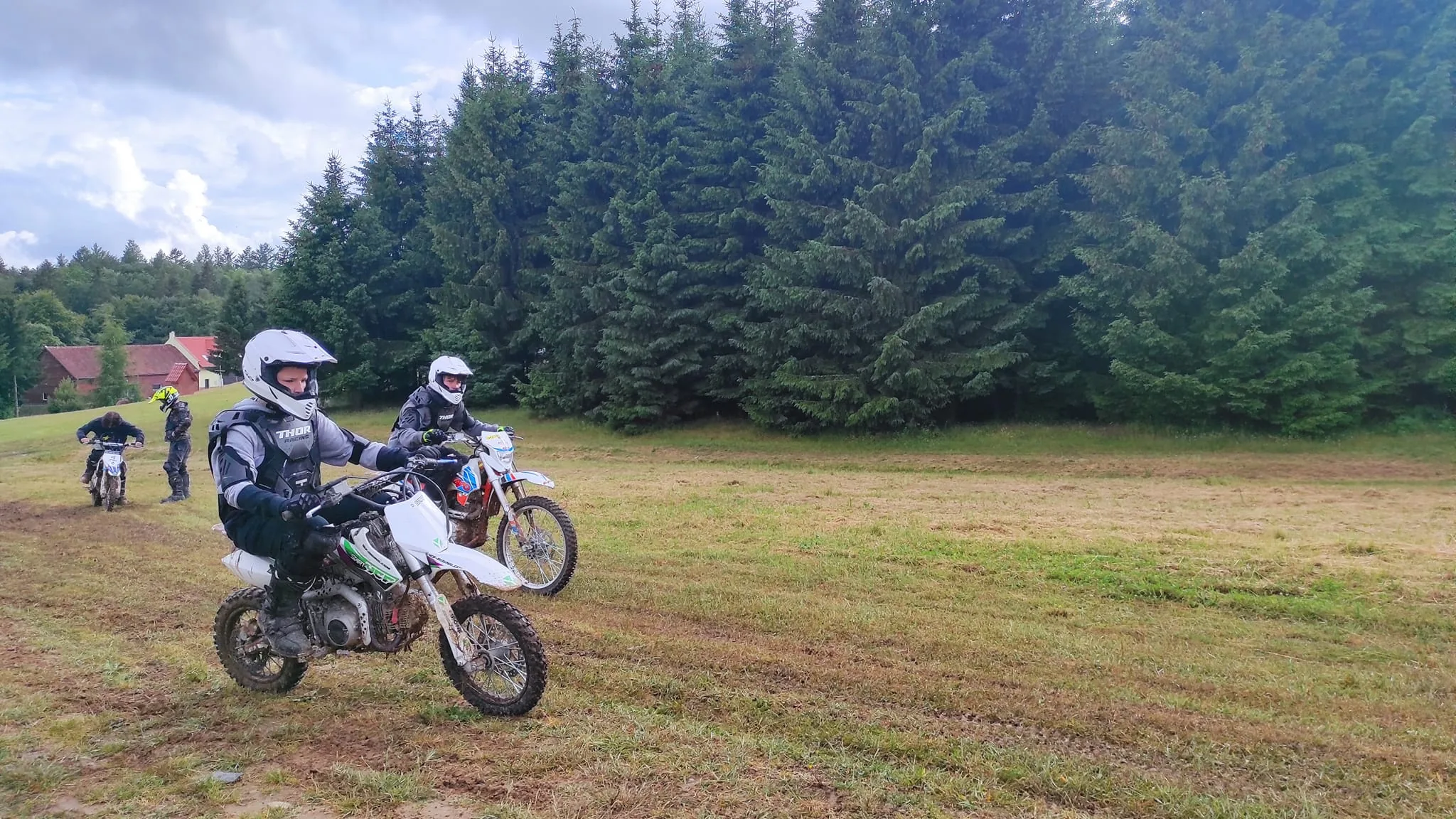 24.06 - 04.07.2023 Obóz rekreacja, survival, motocross w Ogrodnikach