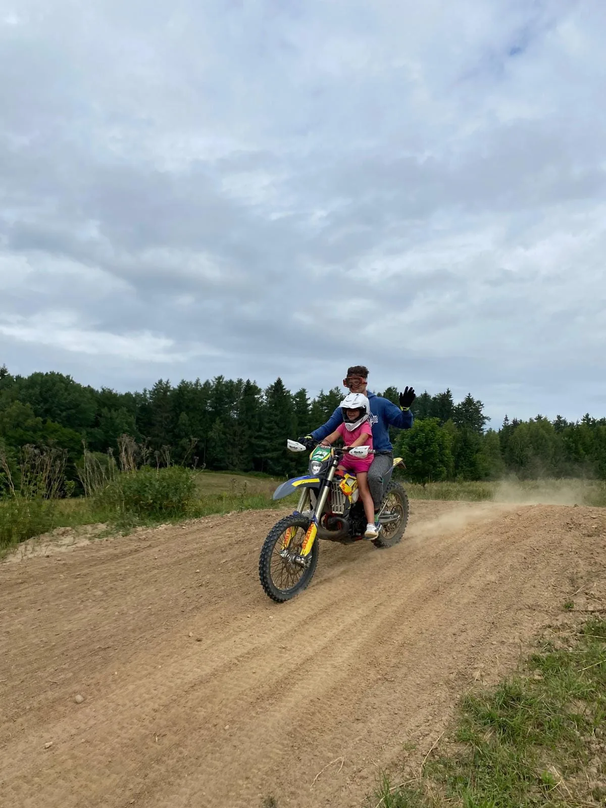 24.06 - 04.07.2023 Obóz rekreacja, survival, motocross w Ogrodnikach