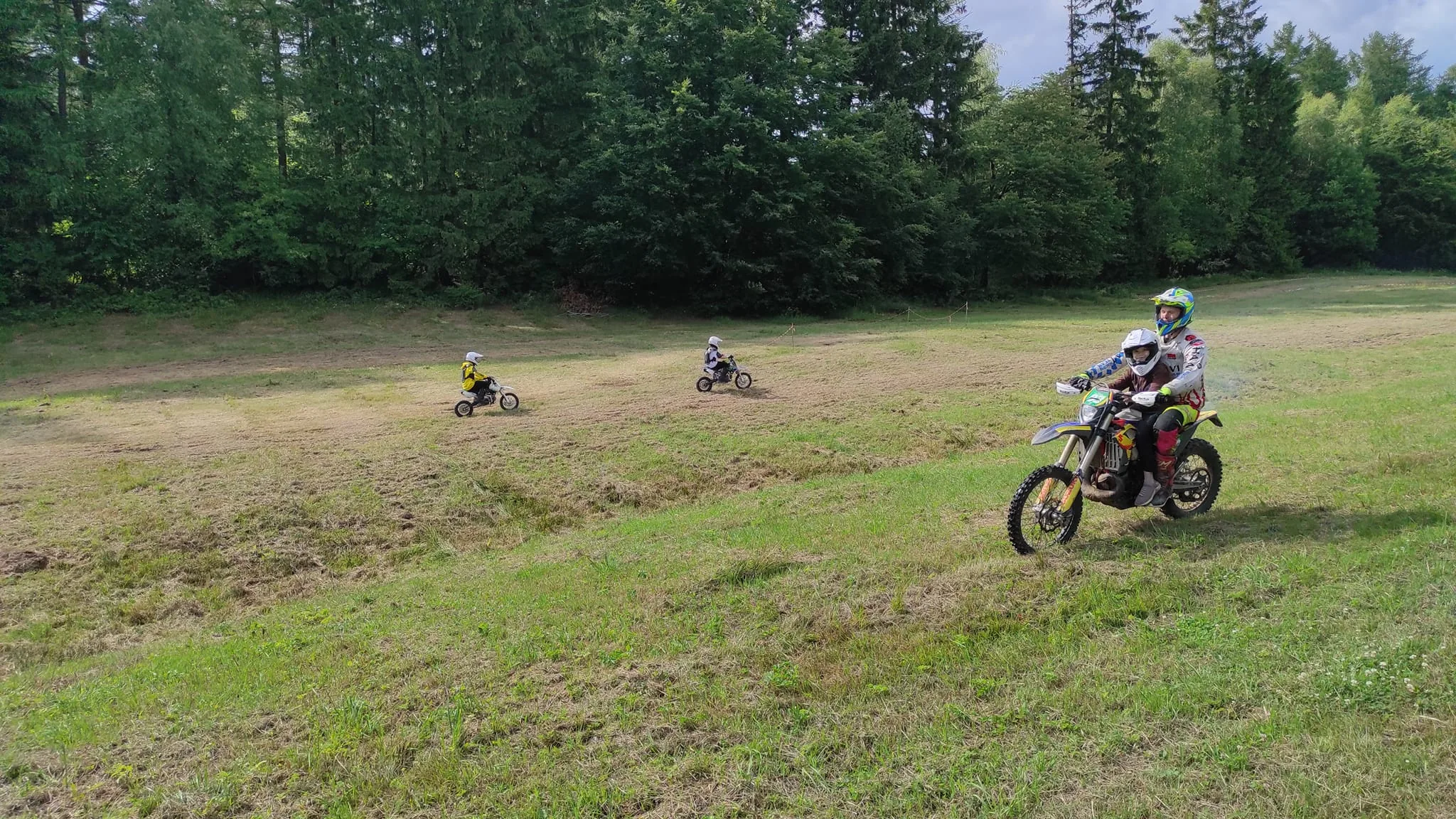 24.06 - 04.07.2023 Obóz rekreacja, survival, motocross w Ogrodnikach