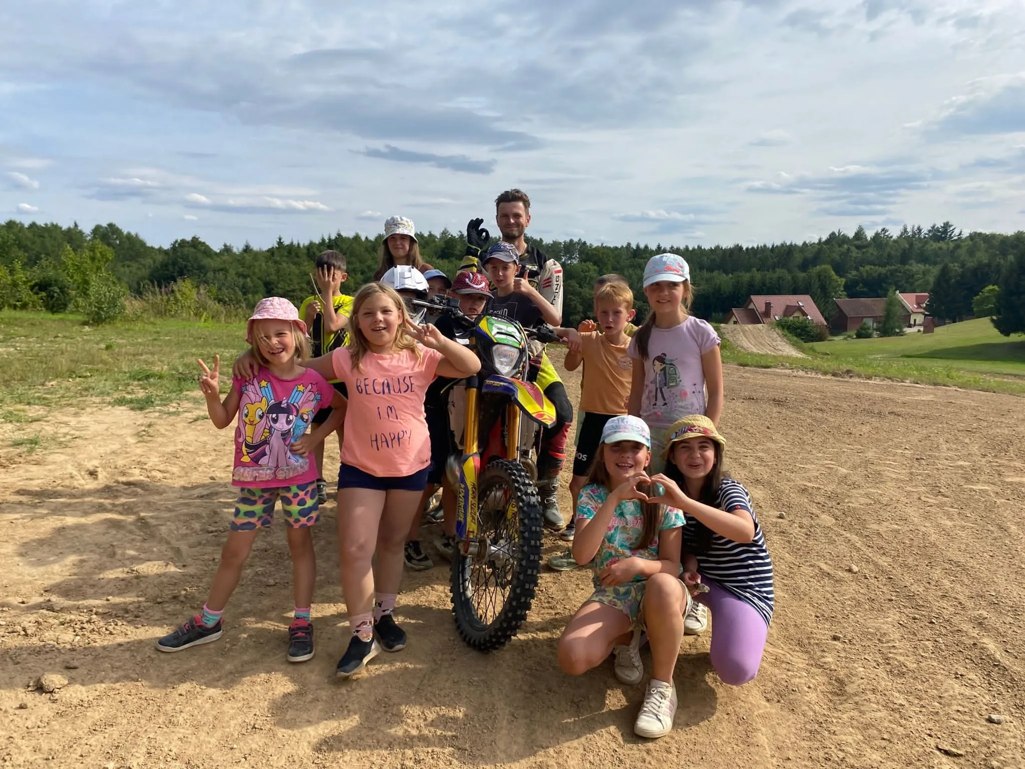 24.07 - 03.08.2023 Obóz rekreacja, survival, motocross w Ogrodnikach