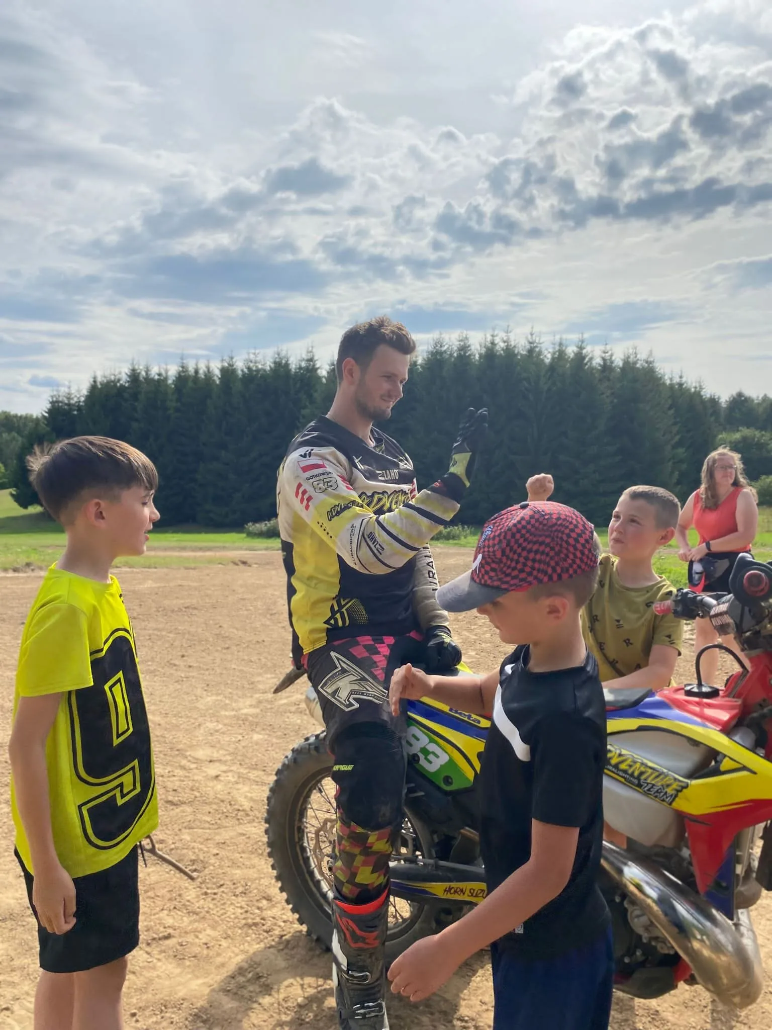 24.07 - 03.08.2023 Obóz rekreacja, survival, motocross w Ogrodnikach