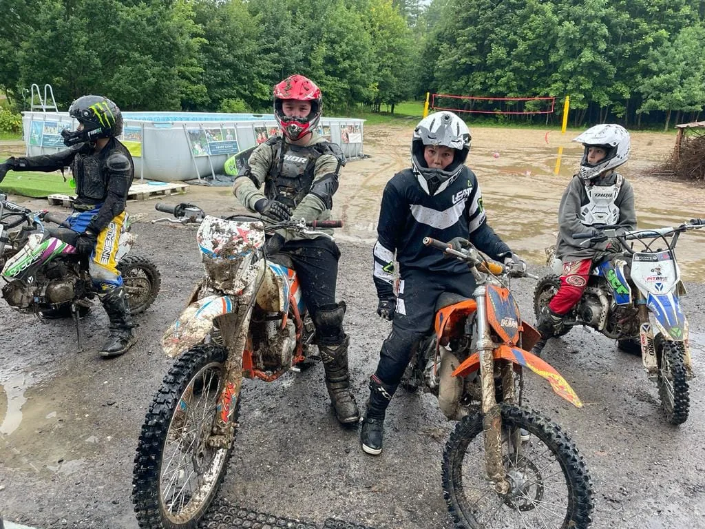 24.07 - 03.08.2023 Obóz rekreacja, survival, motocross w Ogrodnikach