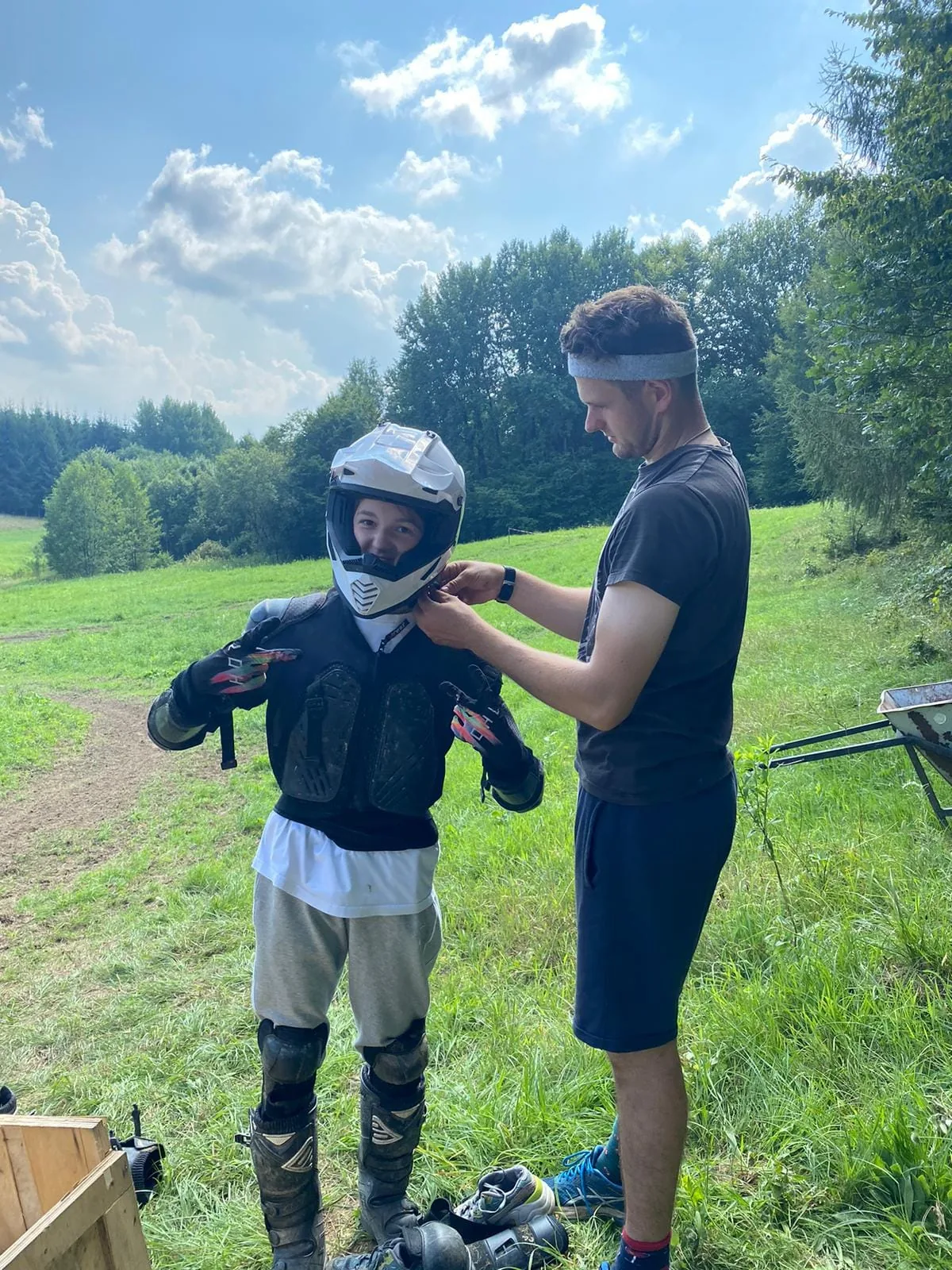 13.08 - 23.08.2023 Obóz rekreacja, survival, motocross w Ogrodnikach