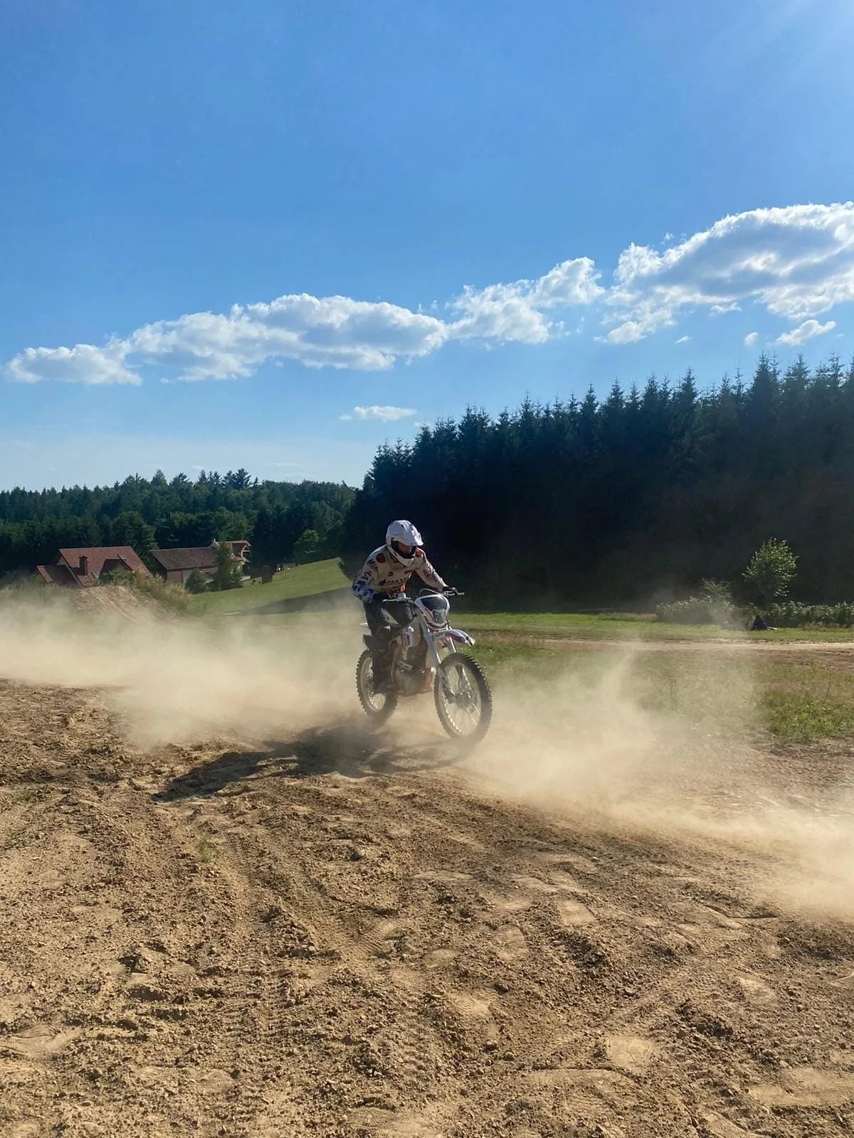 22.06 - 02.07.2024 Obóz rekreacja, survival, motocross w Ogrodnikach