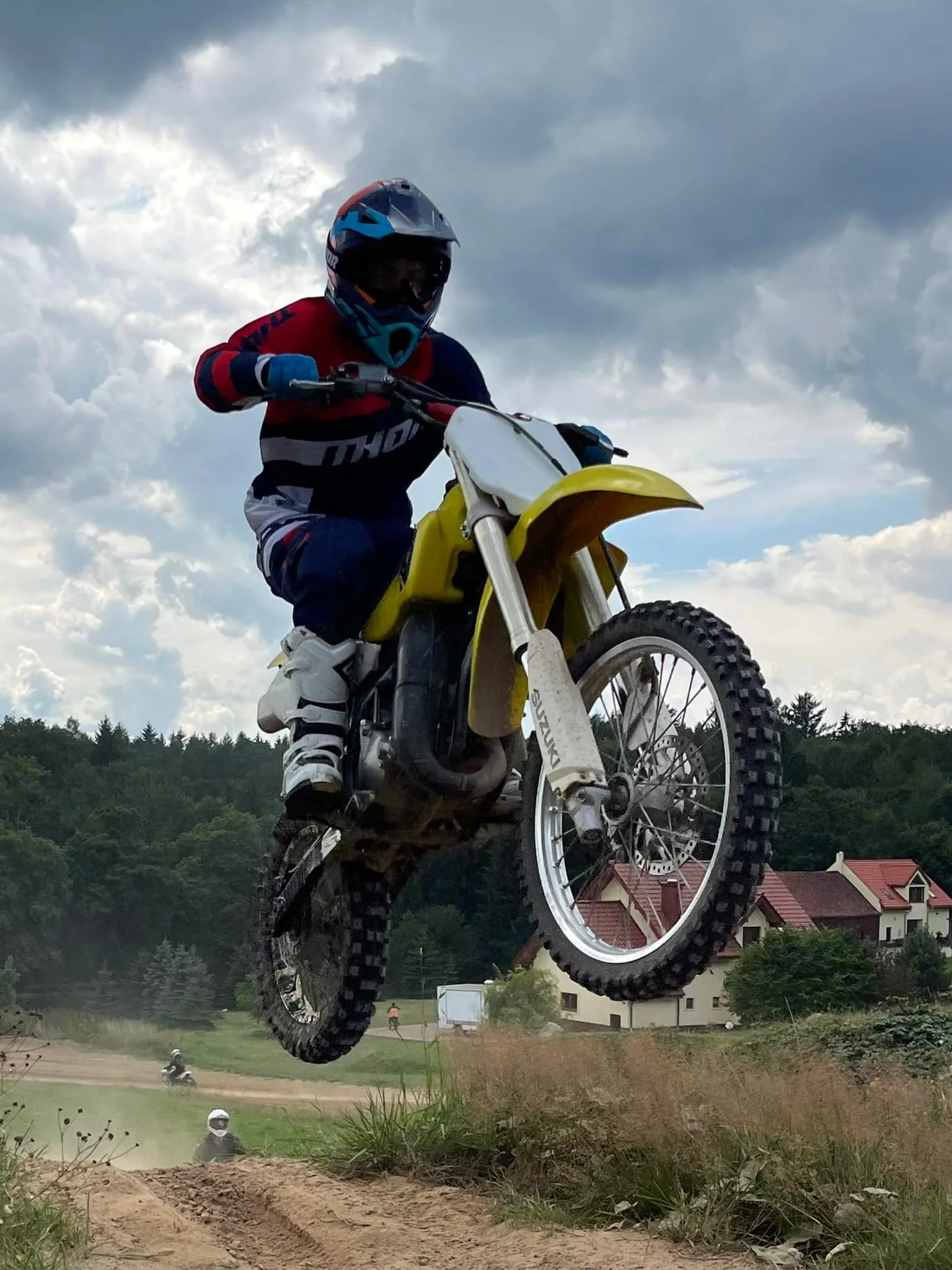 22.07 - 01.08.2024 Obóz rekreacja, survival, motocross w Ogrodnikach