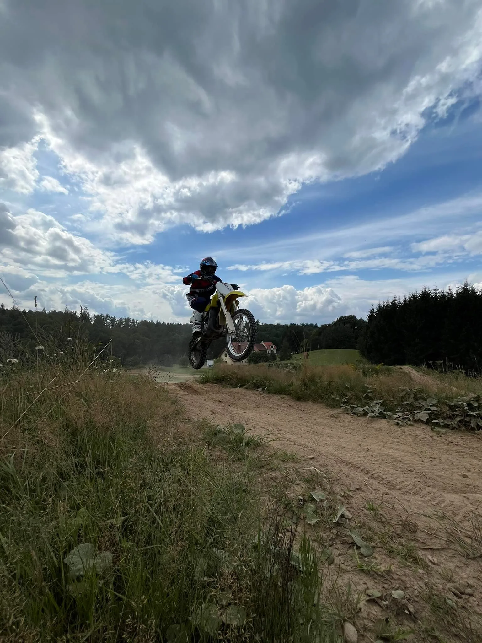 22.07 - 01.08.2024 Obóz rekreacja, survival, motocross w Ogrodnikach