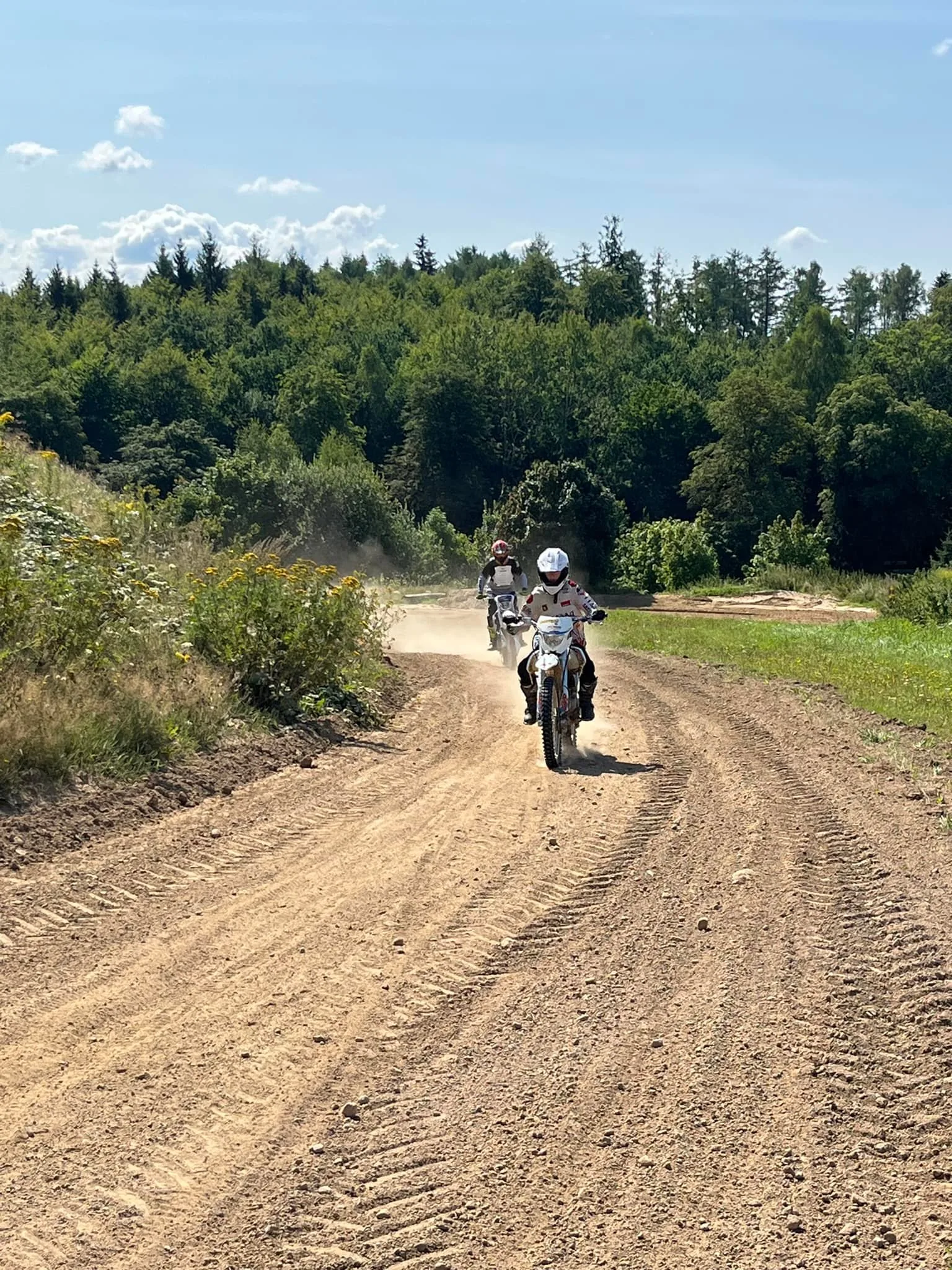 01.08 - 11.08.2024 Obóz rekreacja, survival, motocross w Ogrodnikach