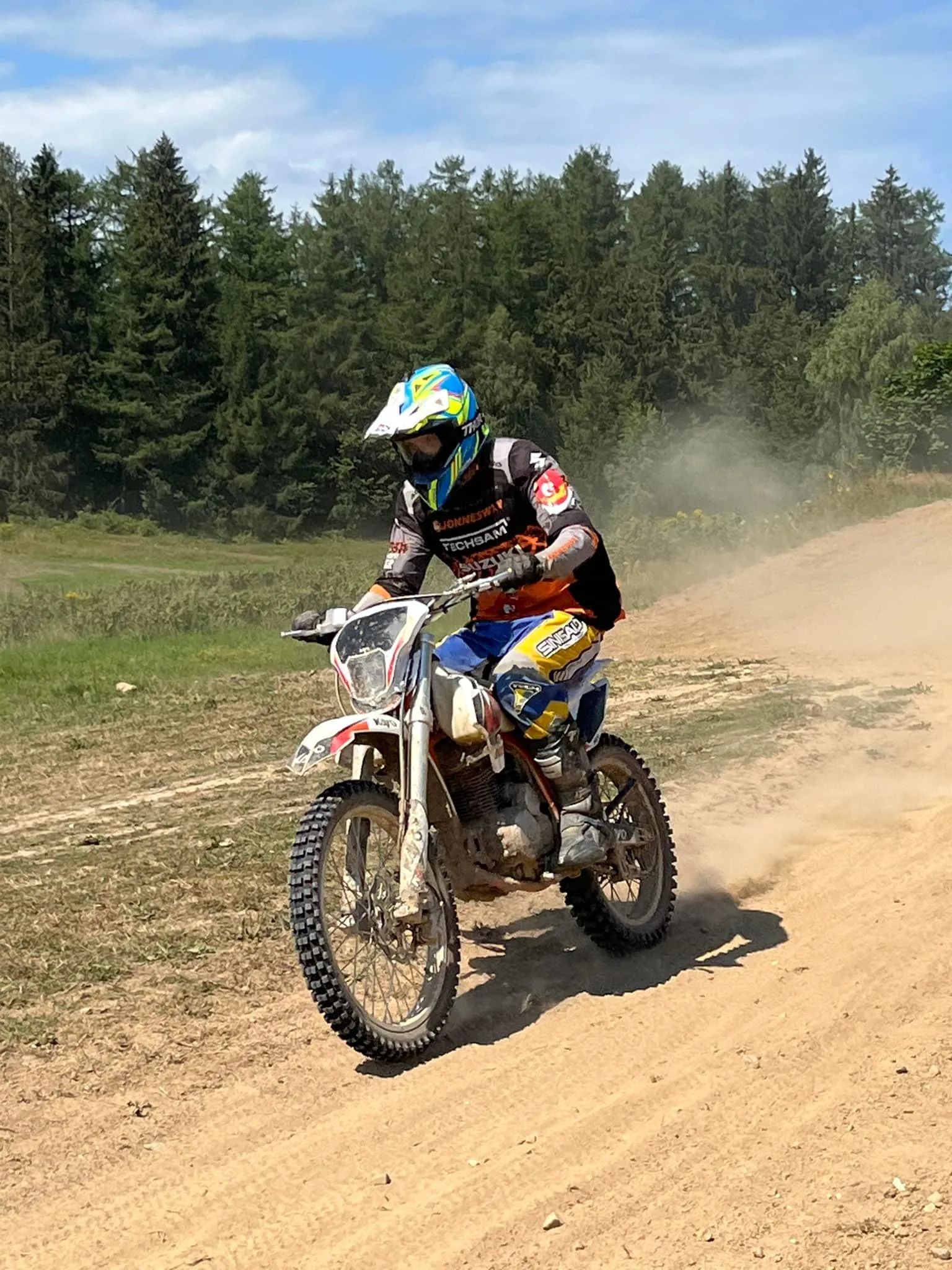 01.08 - 11.08.2024 Obóz rekreacja, survival, motocross w Ogrodnikach