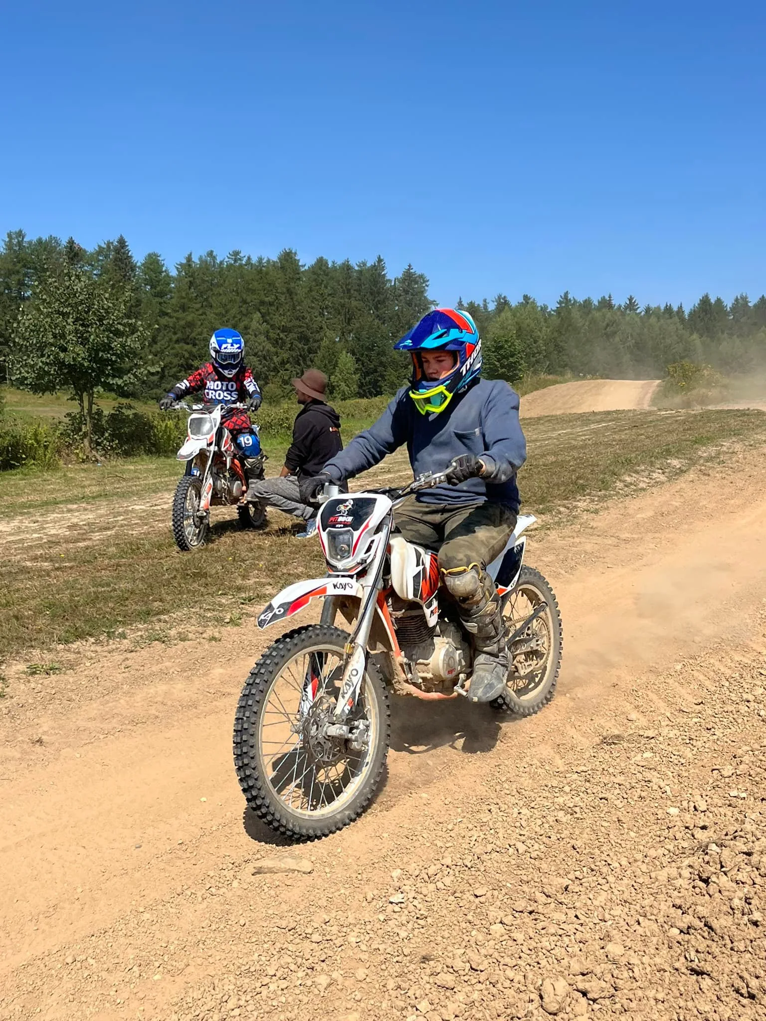 01.08 - 11.08.2024 Obóz rekreacja, survival, motocross w Ogrodnikach