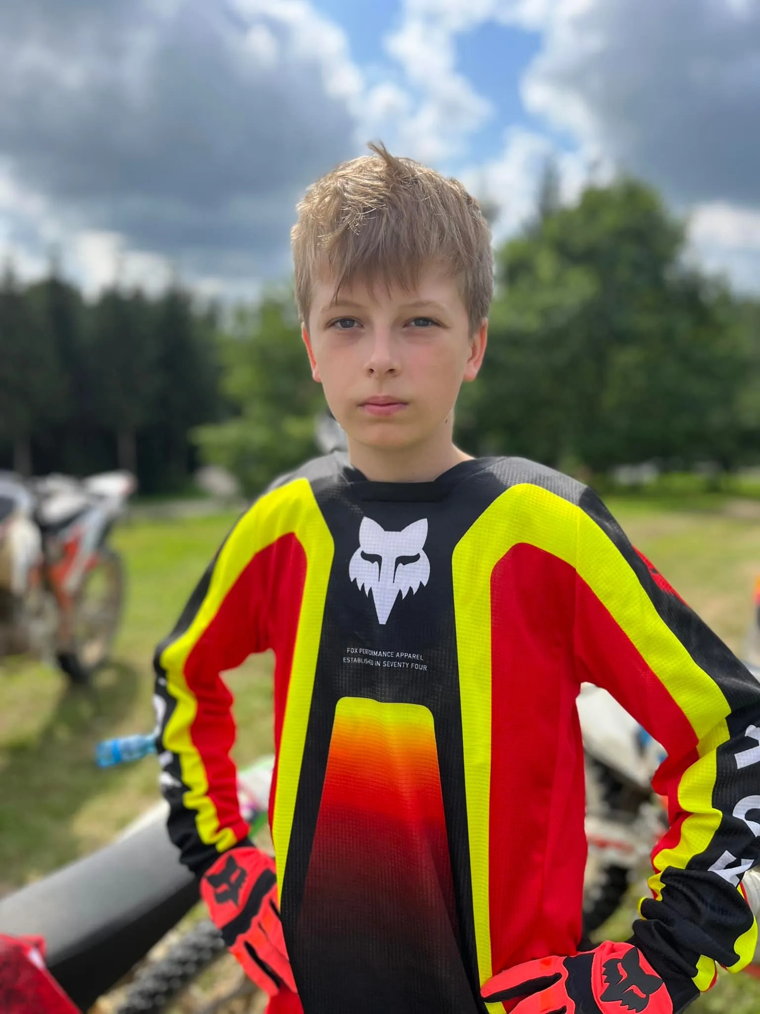 01.08 - 11.08.2024 Obóz rekreacja, survival, motocross w Ogrodnikach