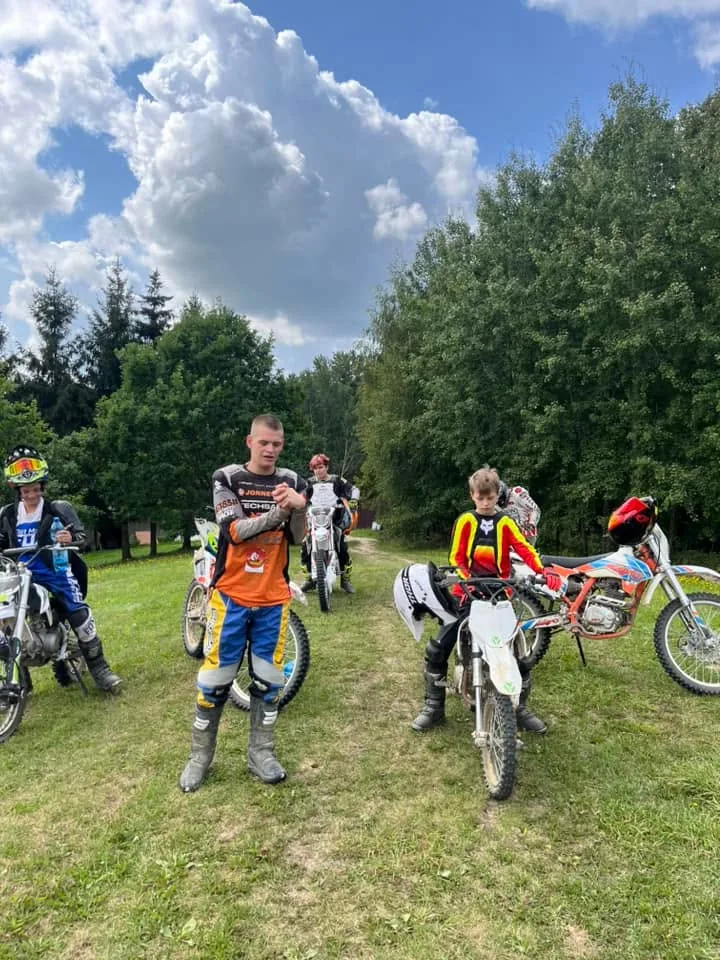 01.08 - 11.08.2024 Obóz rekreacja, survival, motocross w Ogrodnikach