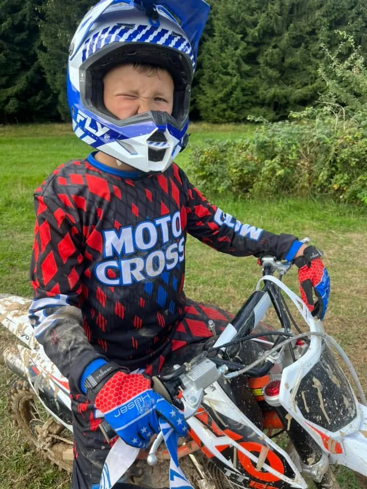 01.08 - 11.08.2024 Obóz rekreacja, survival, motocross w Ogrodnikach