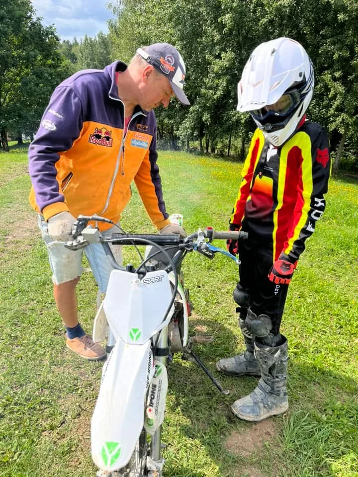 01.08 - 11.08.2024 Obóz rekreacja, survival, motocross w Ogrodnikach
