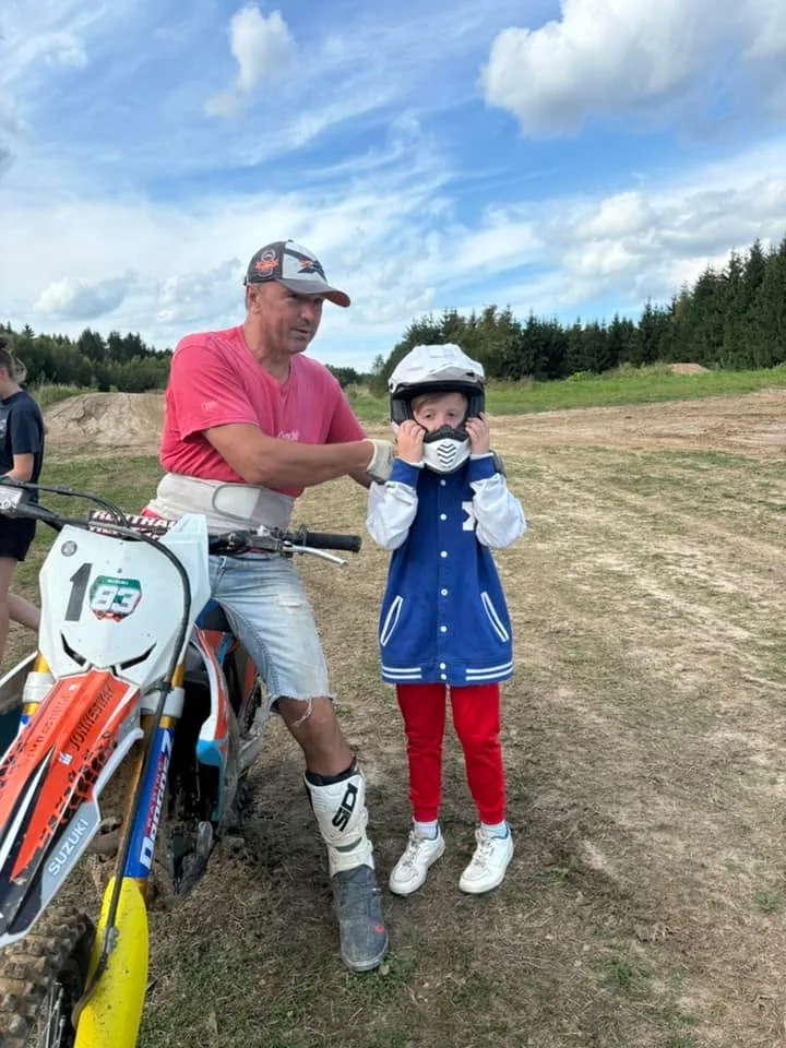 01.08 - 11.08.2024 Obóz rekreacja, survival, motocross w Ogrodnikach