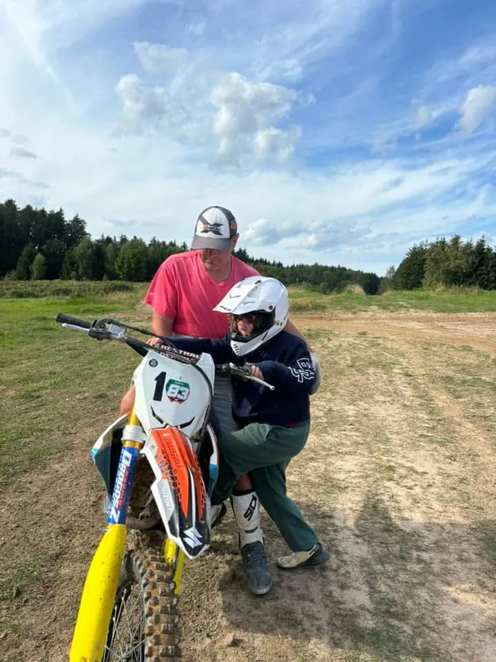 01.08 - 11.08.2024 Obóz rekreacja, survival, motocross w Ogrodnikach