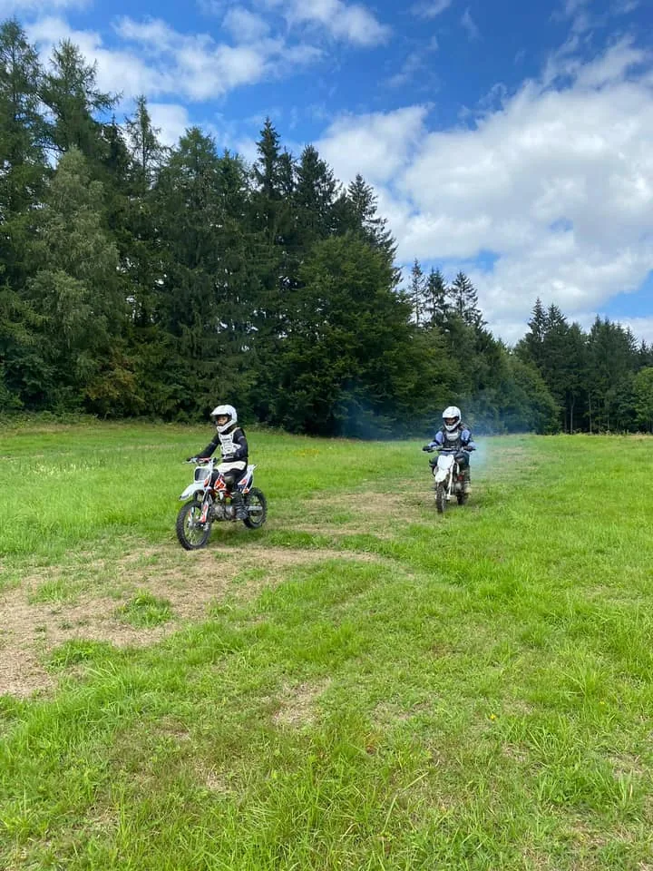 01.08 - 11.08.2024 Obóz rekreacja, survival, motocross w Ogrodnikach