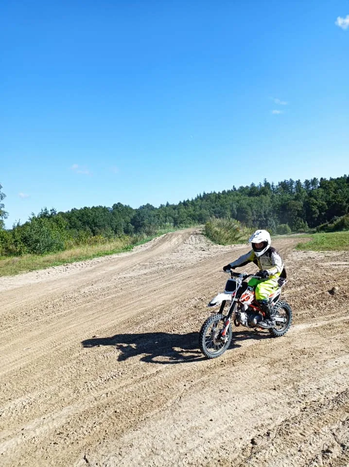 11.08 - 21.08.2024 Obóz rekreacja, survival, motocross w Ogrodnikach
