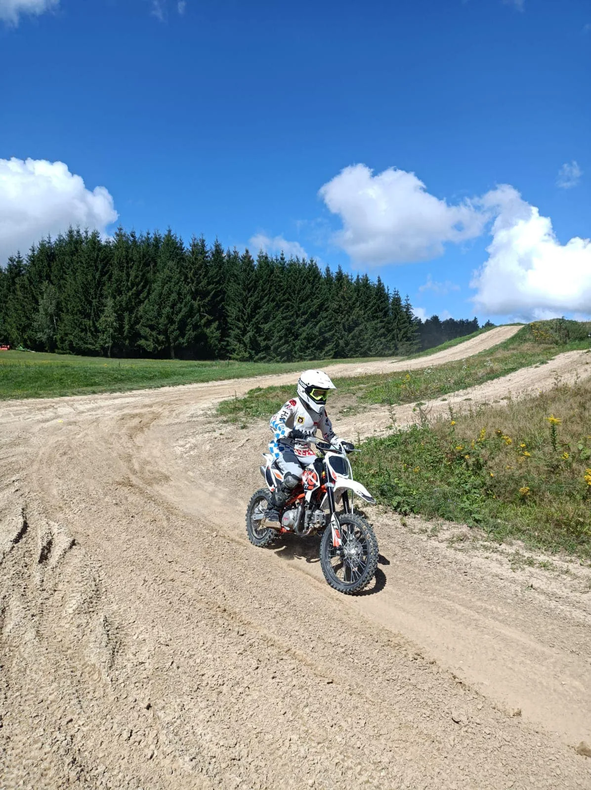 11.08 - 21.08.2024 Obóz rekreacja, survival, motocross w Ogrodnikach