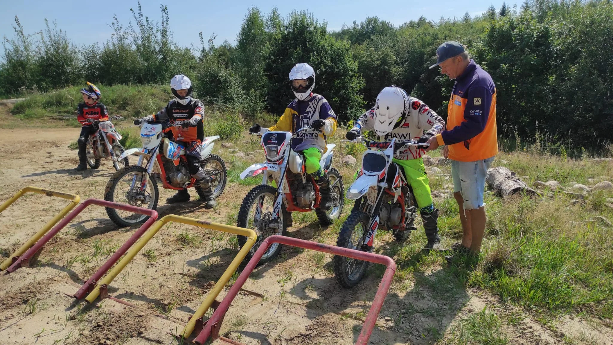 11.08 - 21.08.2024 Obóz rekreacja, survival, motocross w Ogrodnikach