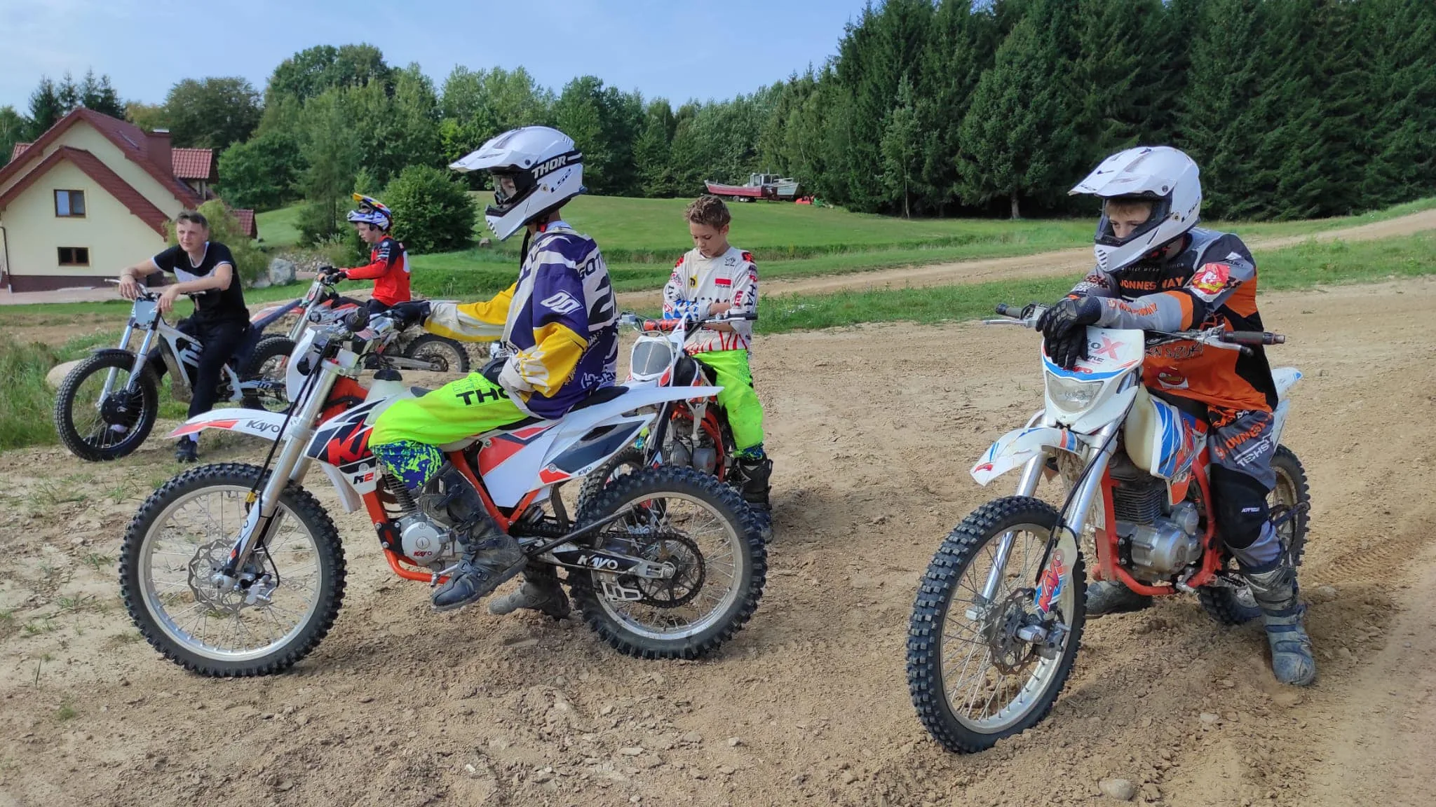 11.08 - 21.08.2024 Obóz rekreacja, survival, motocross w Ogrodnikach