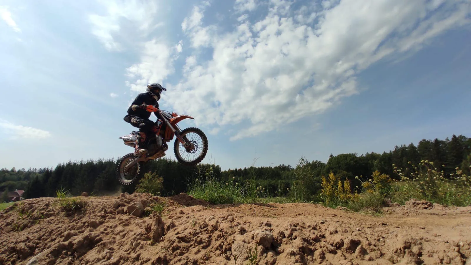 11.08 - 21.08.2024 Obóz rekreacja, survival, motocross w Ogrodnikach