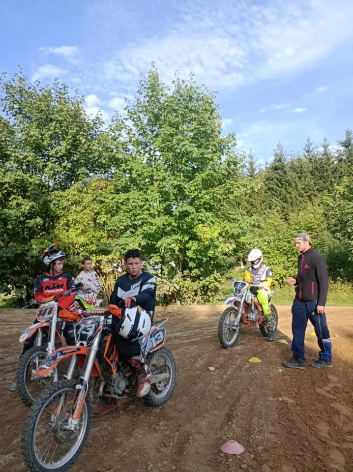 11.08 - 21.08.2024 Obóz rekreacja, survival, motocross w Ogrodnikach