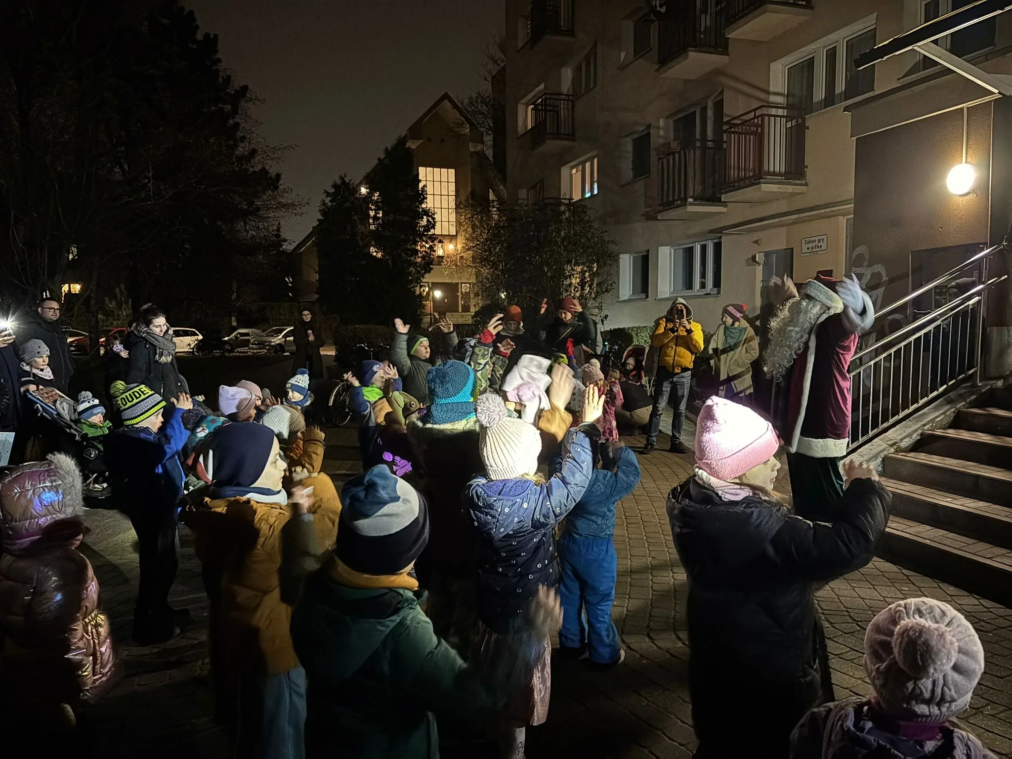 03.12 i 05.12.2025 Świąteczne podwórka Warszawy